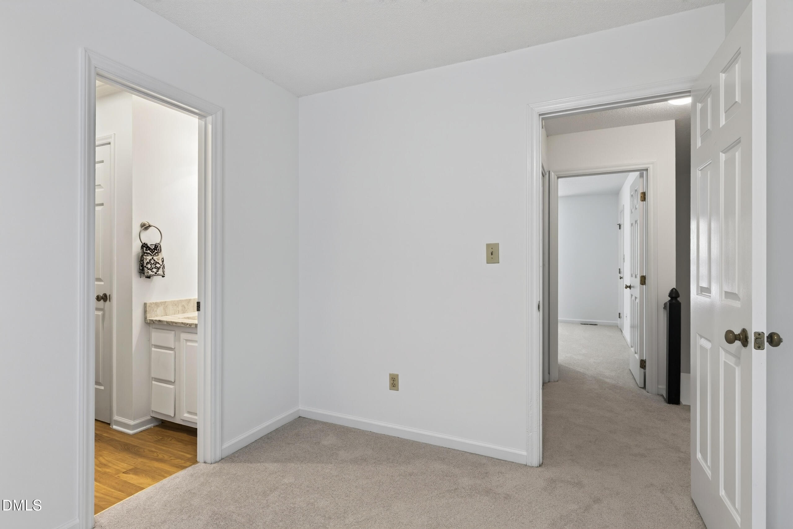 118 Greenmont Lane Property Photo 26