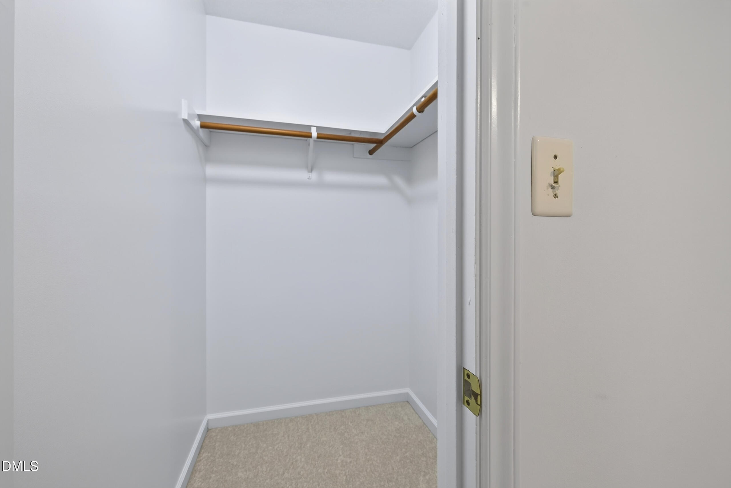 118 Greenmont Lane Property Photo 31