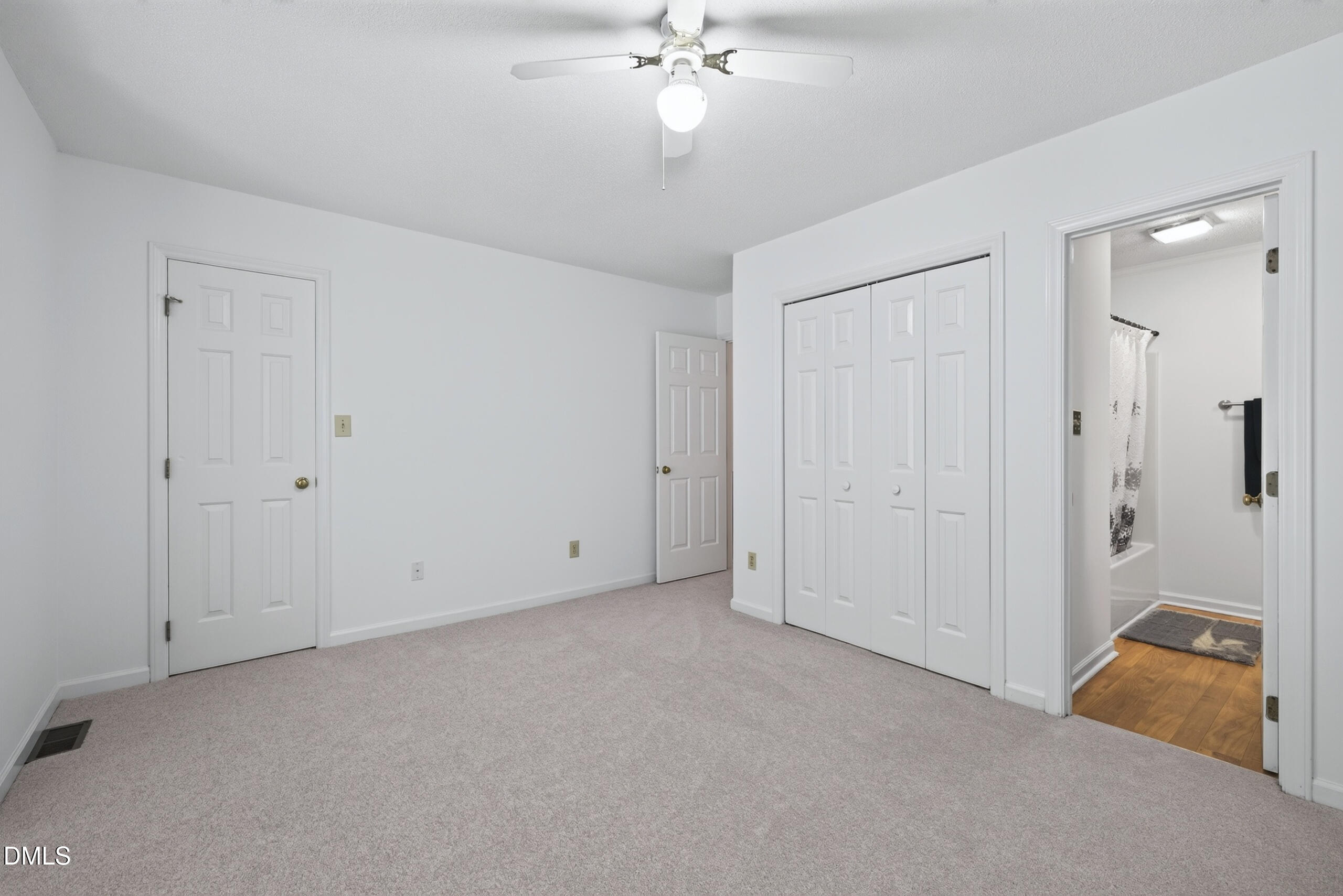 118 Greenmont Lane Property Photo 34