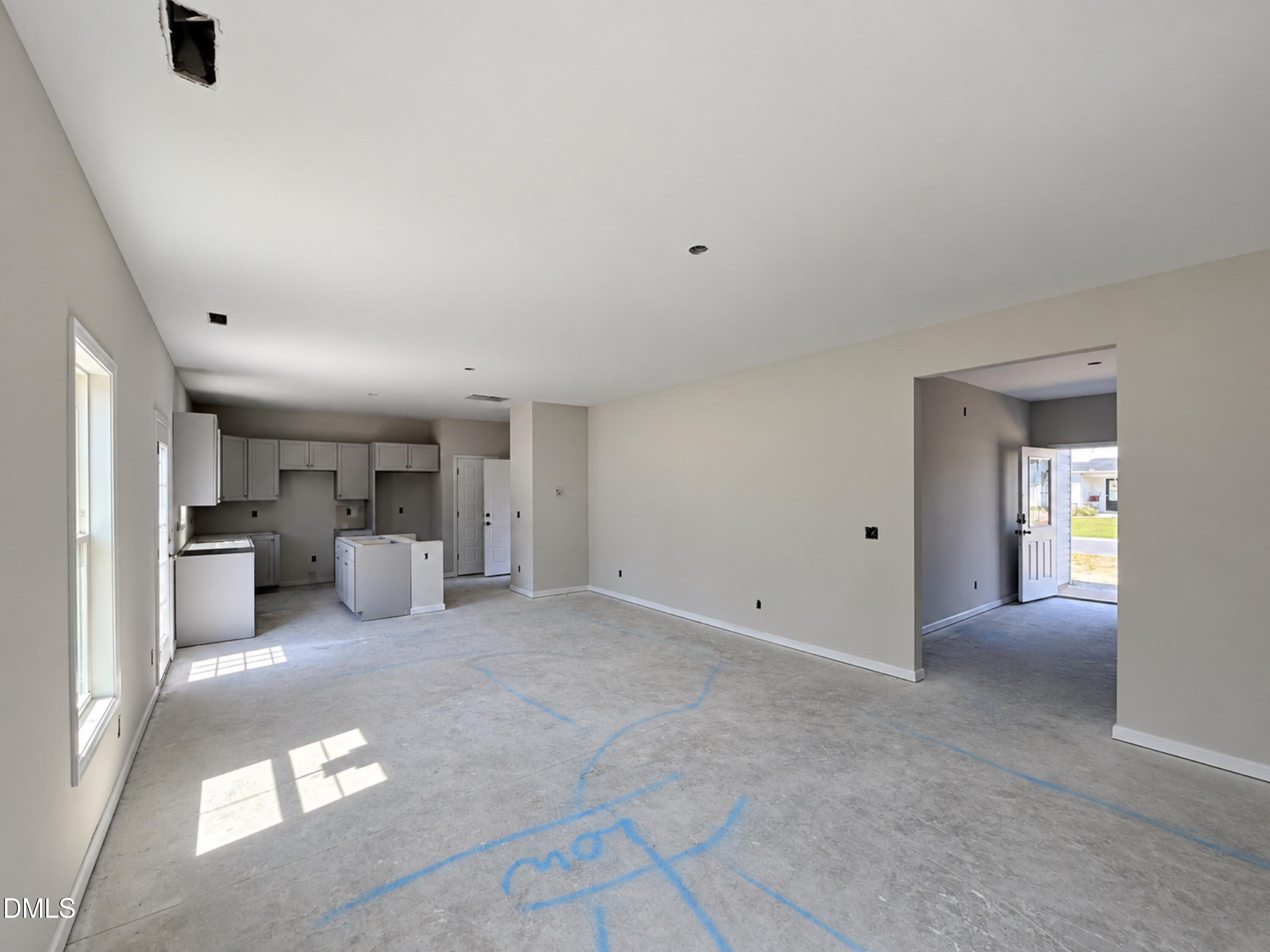 57 W Emily Gardens Drive (62) Property Photo 4