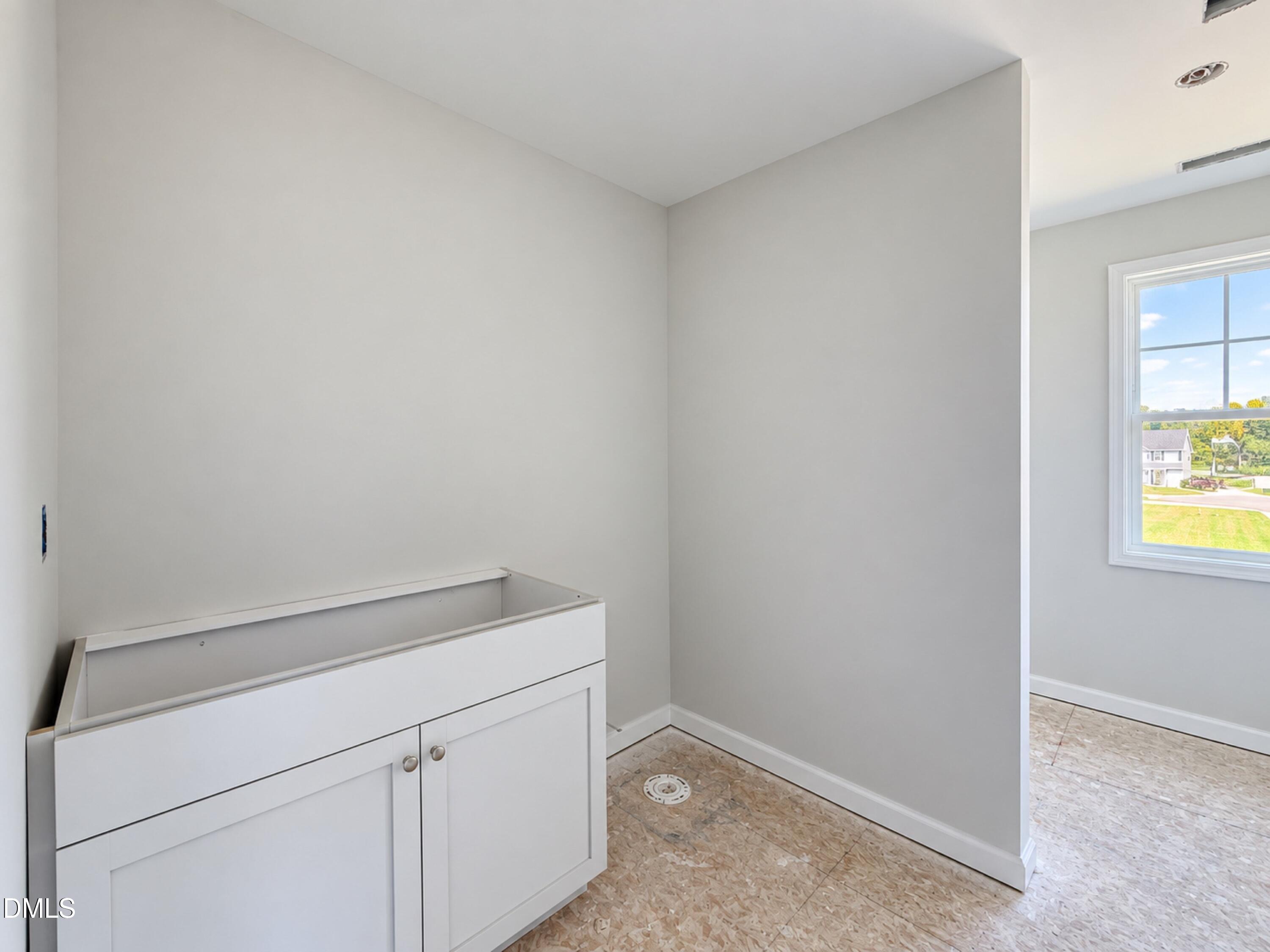 57 W Emily Gardens Drive (62) Property Photo 14