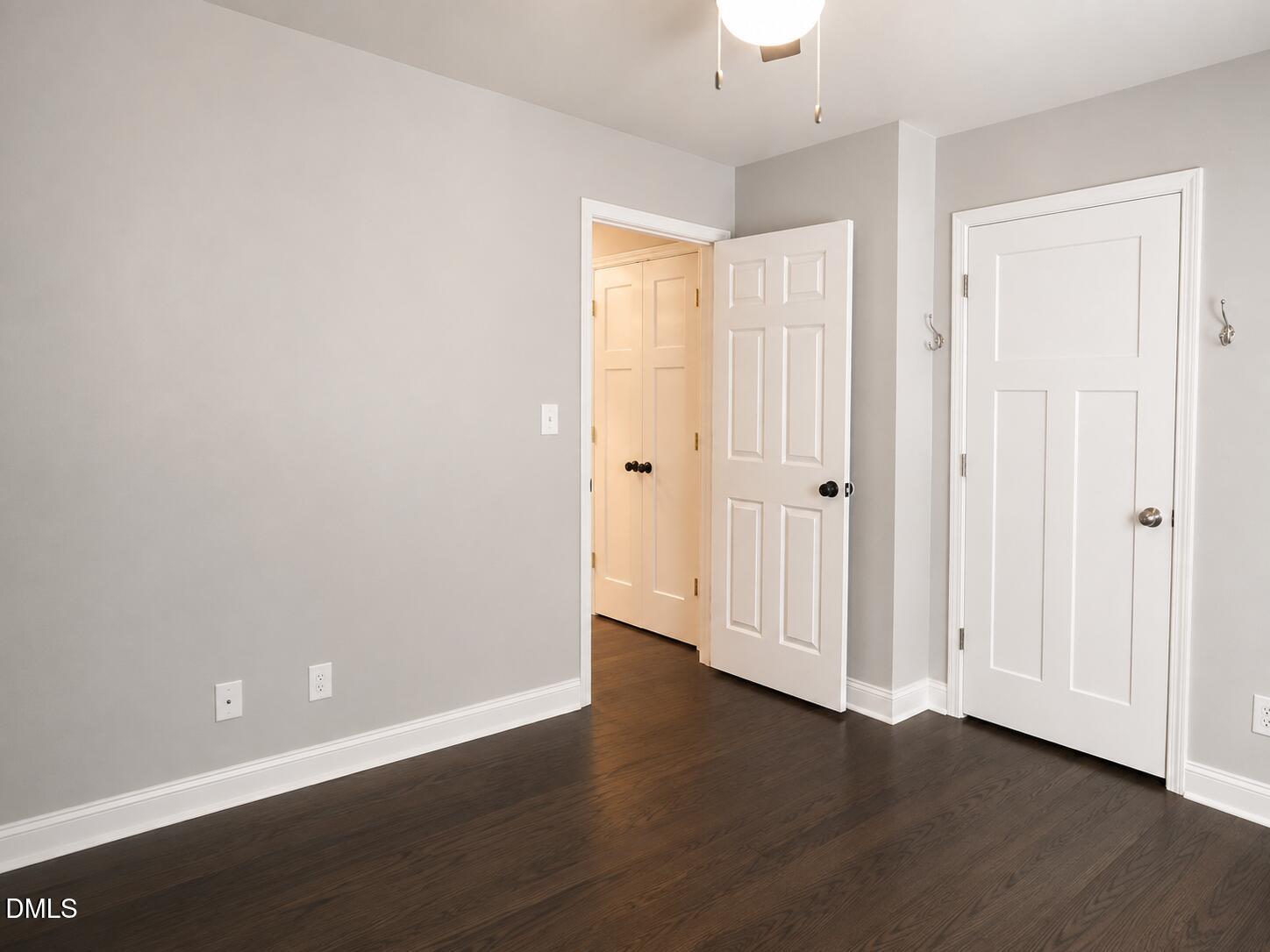 10 Crystal Oaks Court Property Photo 6