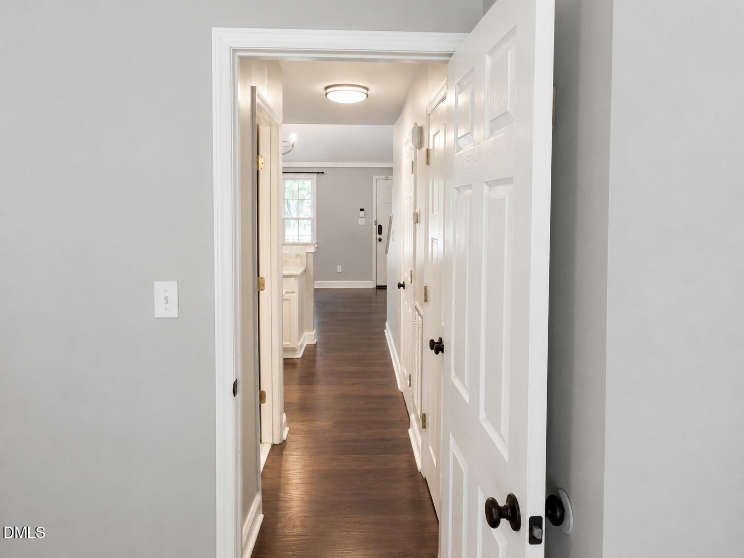 10 Crystal Oaks Court Property Photo 7