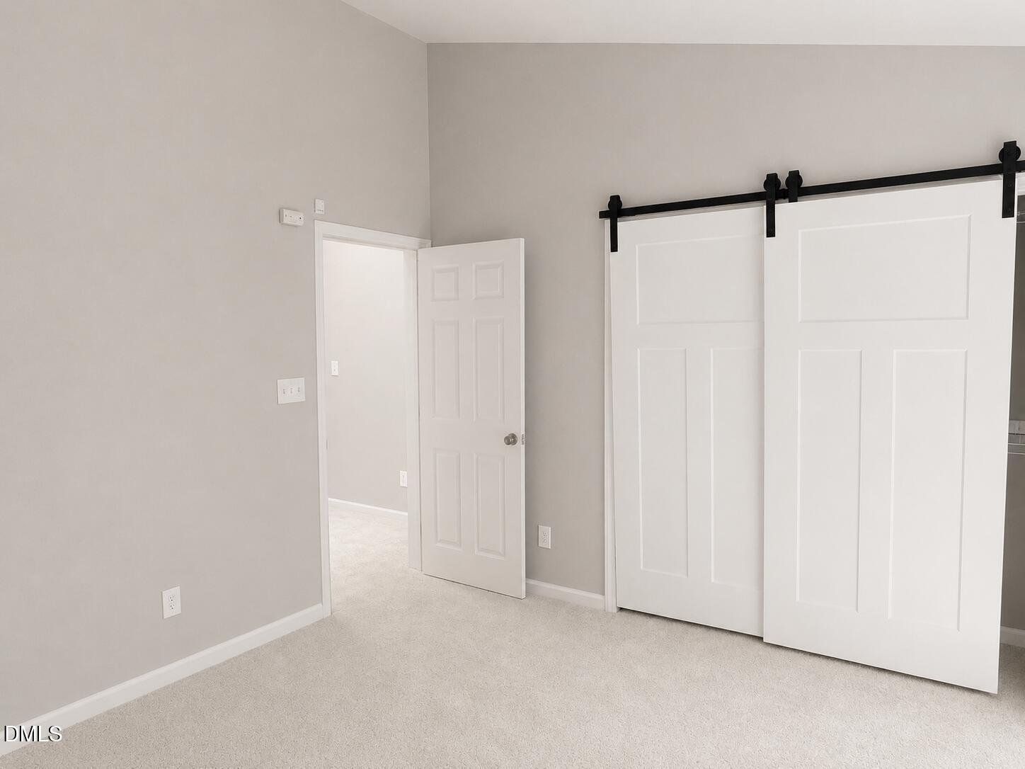 10 Crystal Oaks Court Property Photo 12