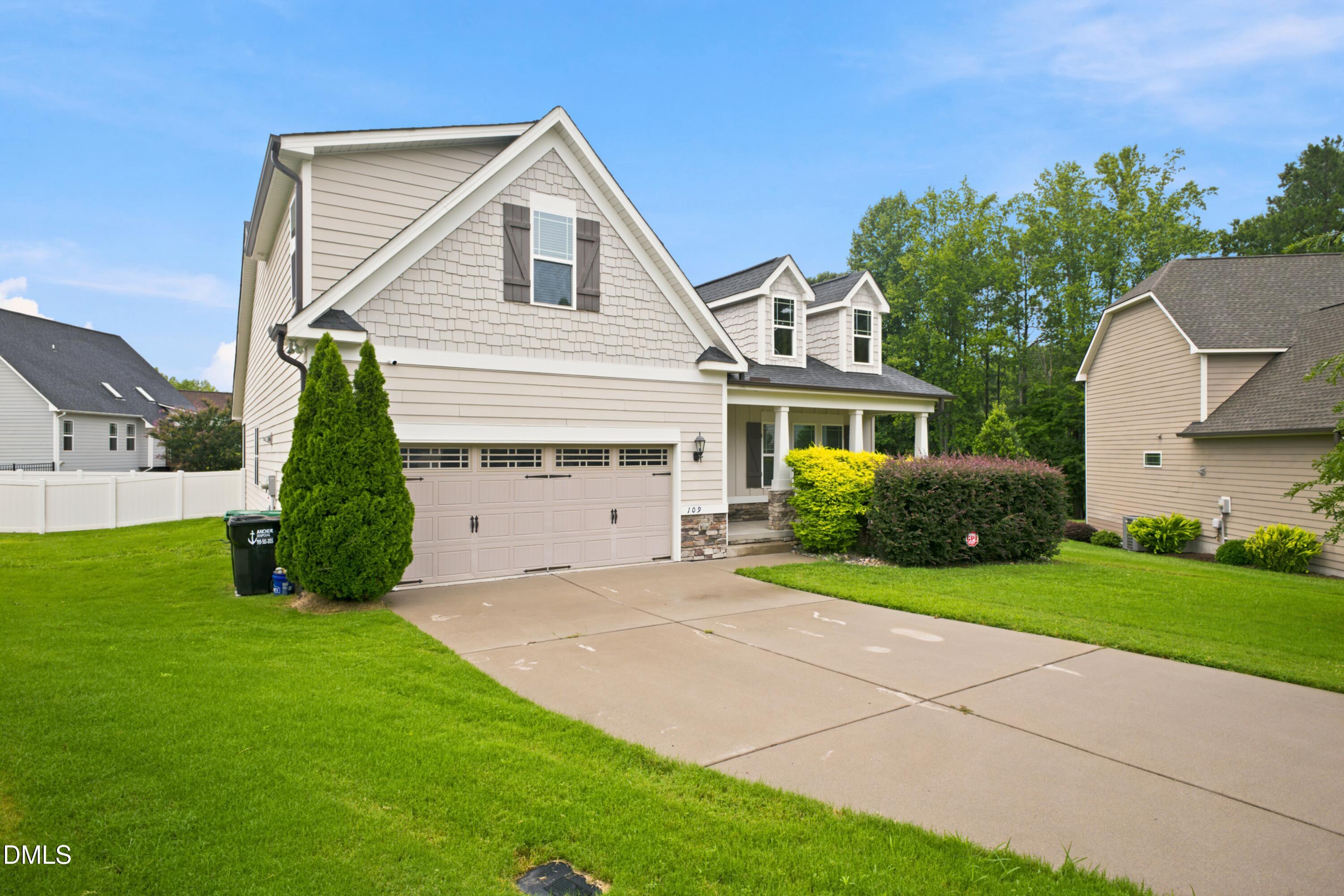 109 Dandy Flush Court Property Photo 3