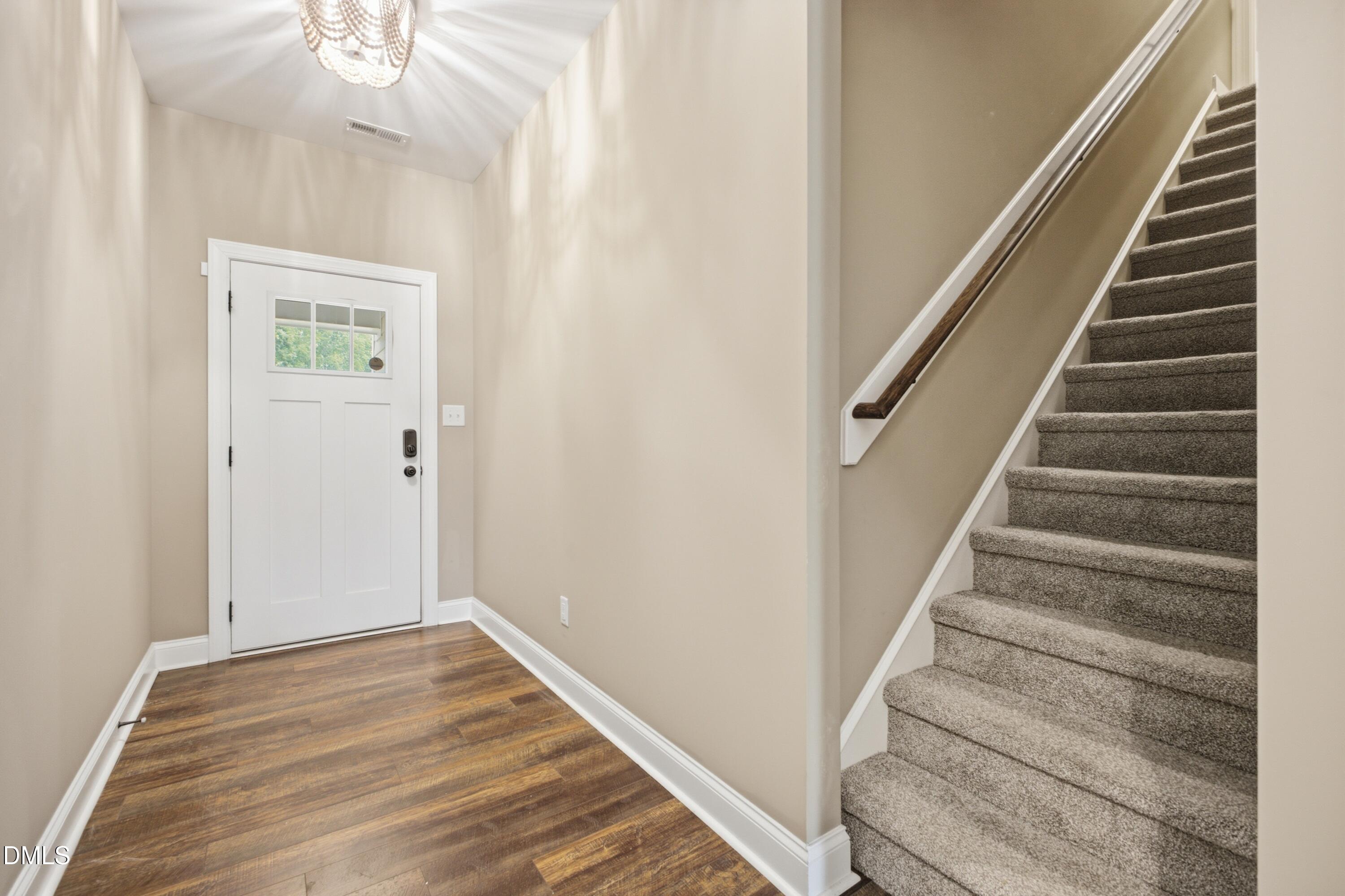 109 Dandy Flush Court Property Photo 7