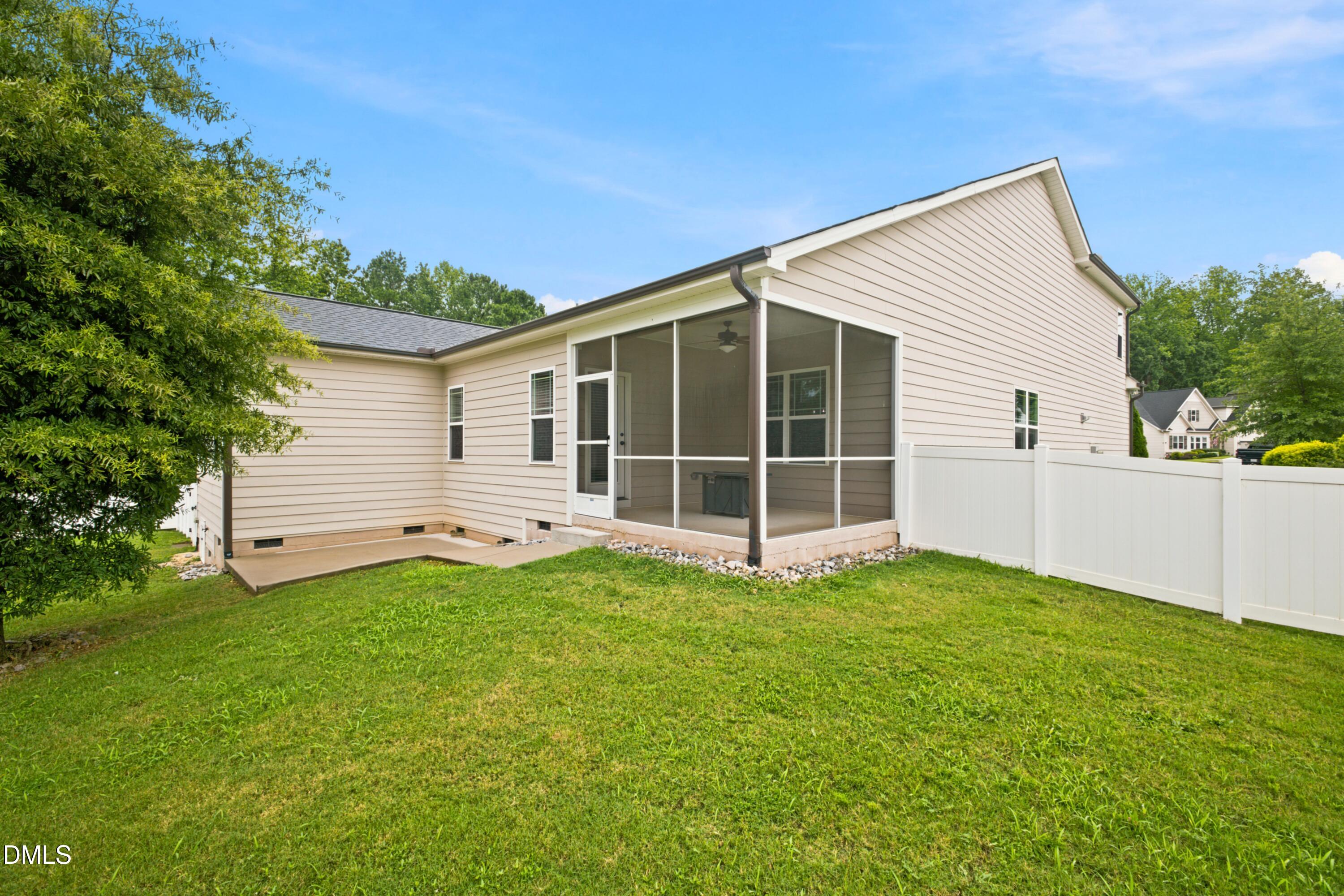 109 Dandy Flush Court Property Photo 32
