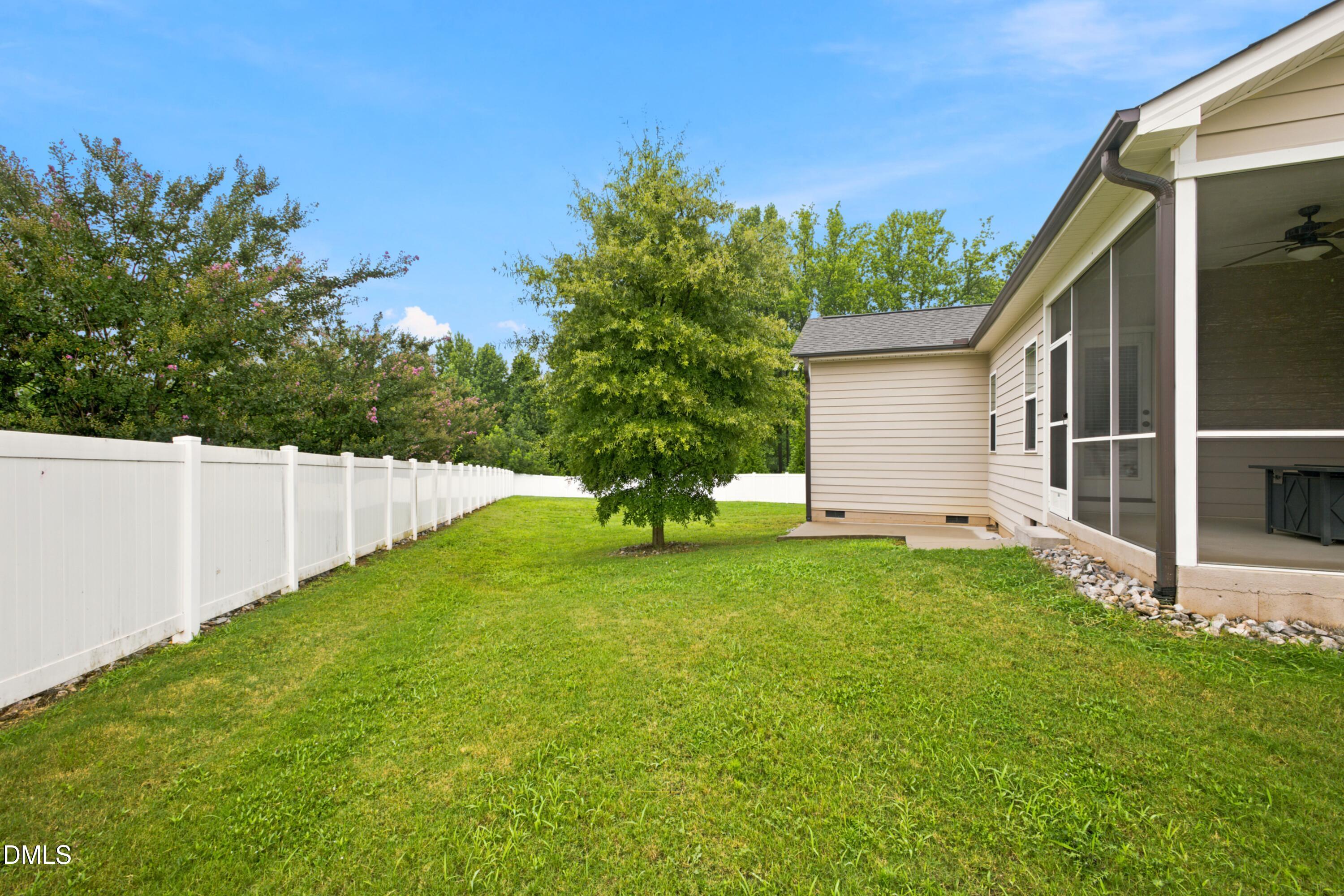 109 Dandy Flush Court Property Photo 33