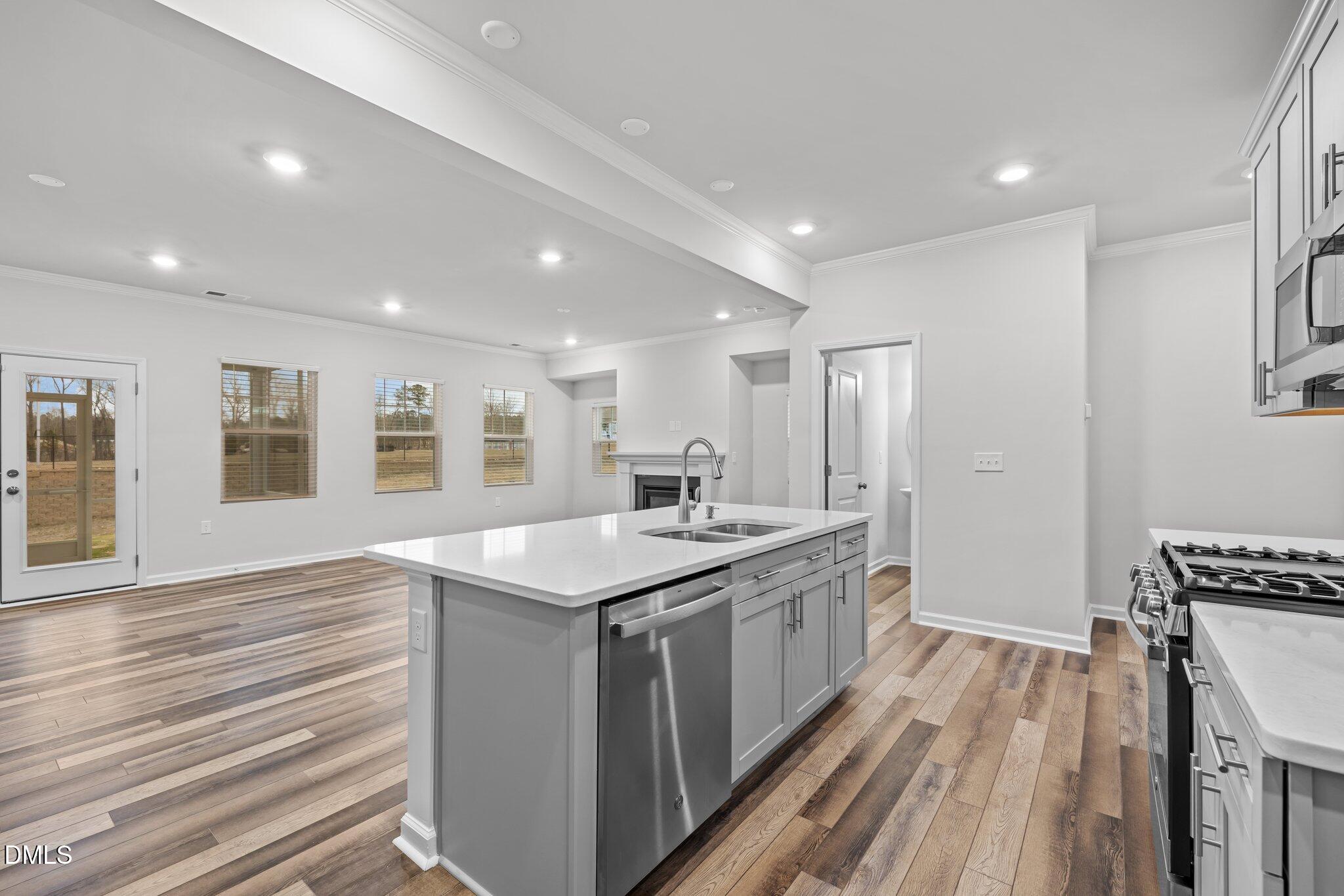 2145 Caen Street Property Photo 12