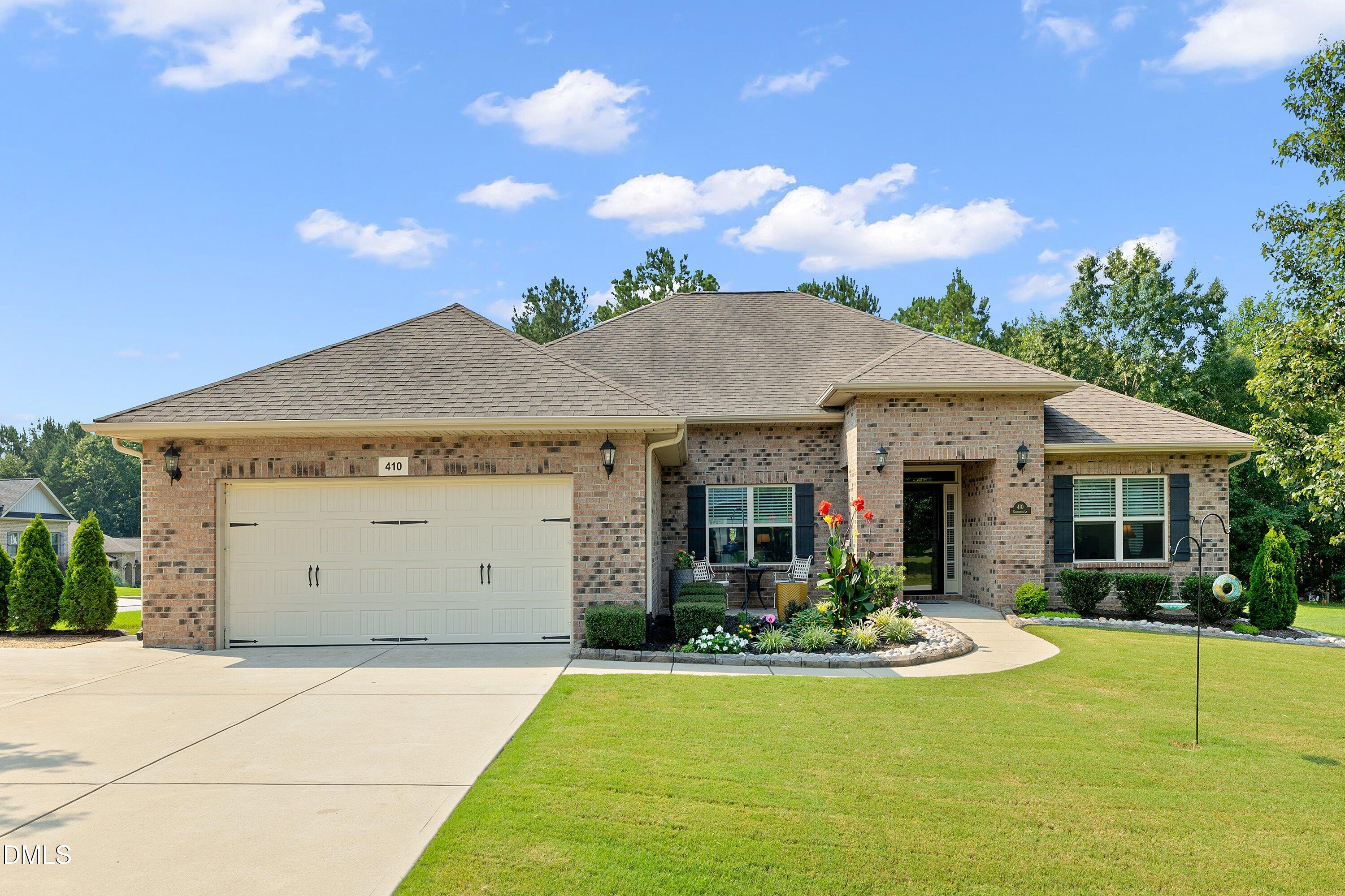 410 Crosscreek Lane