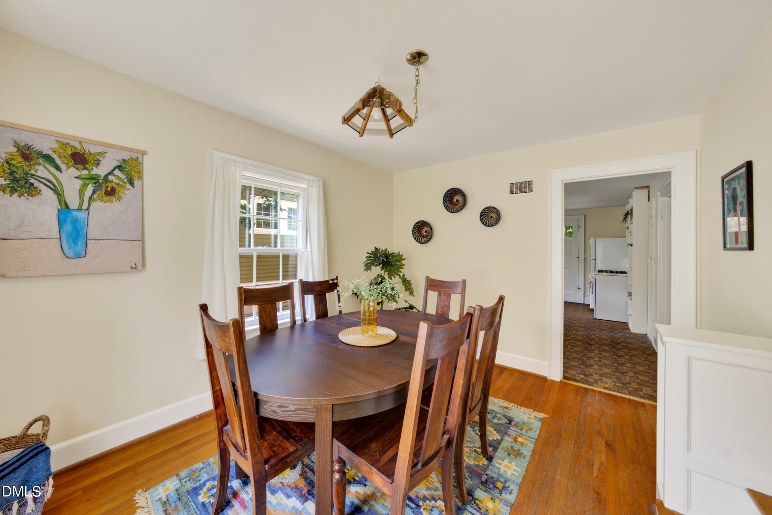 2320 Englewood Avenue Property Photo 10