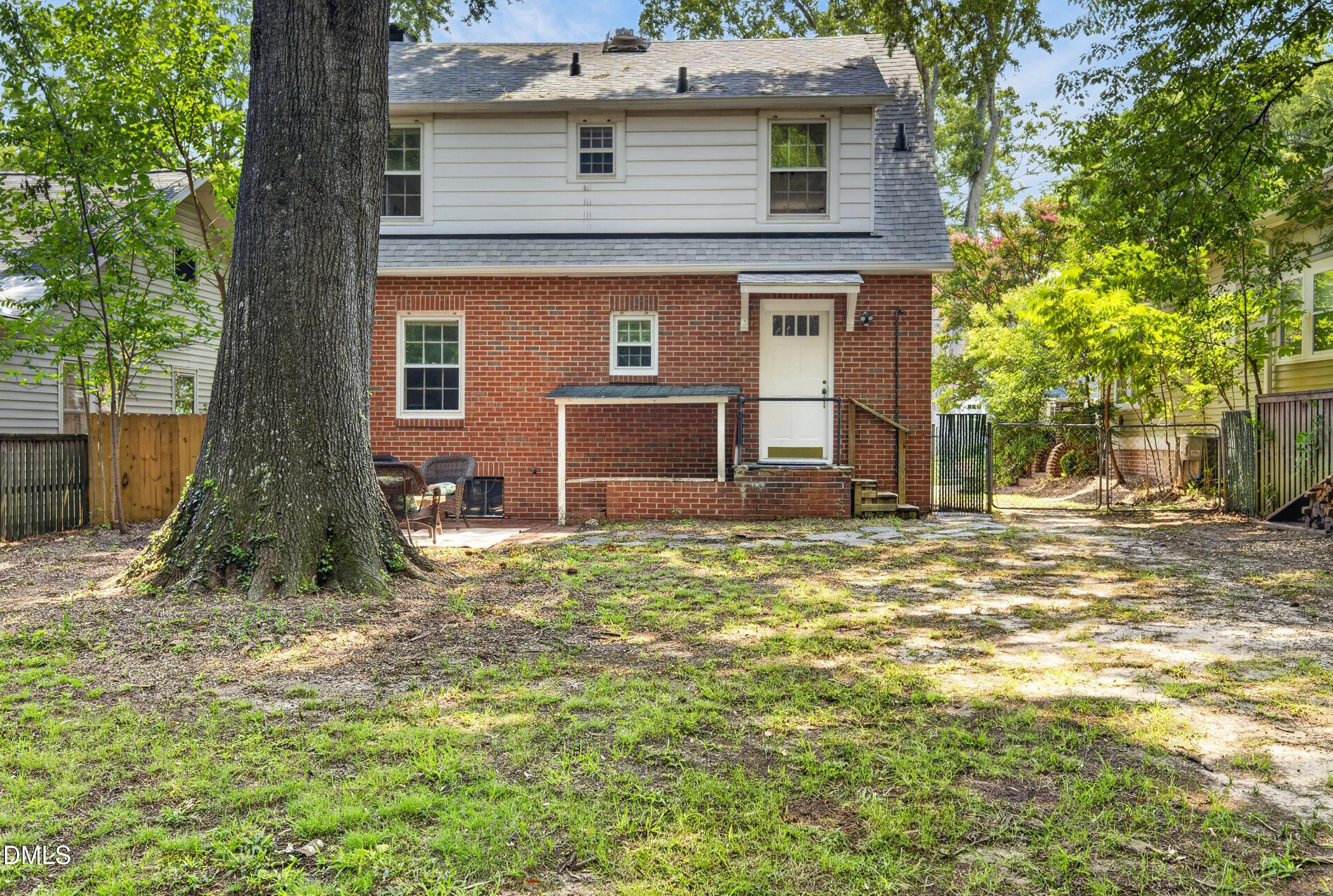 2320 Englewood Avenue Property Photo 31