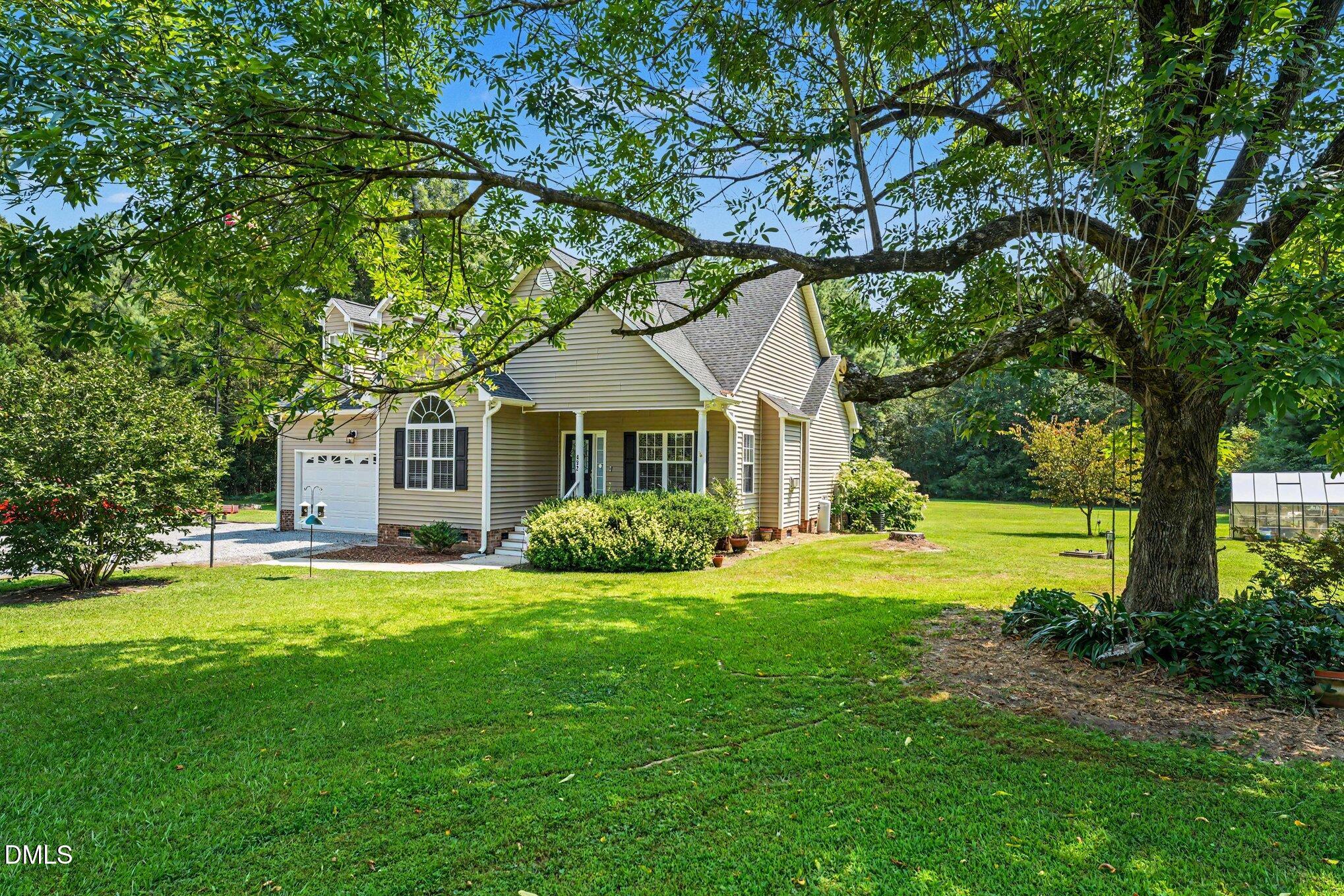 492 Tomahawk Drive Property Photo 3
