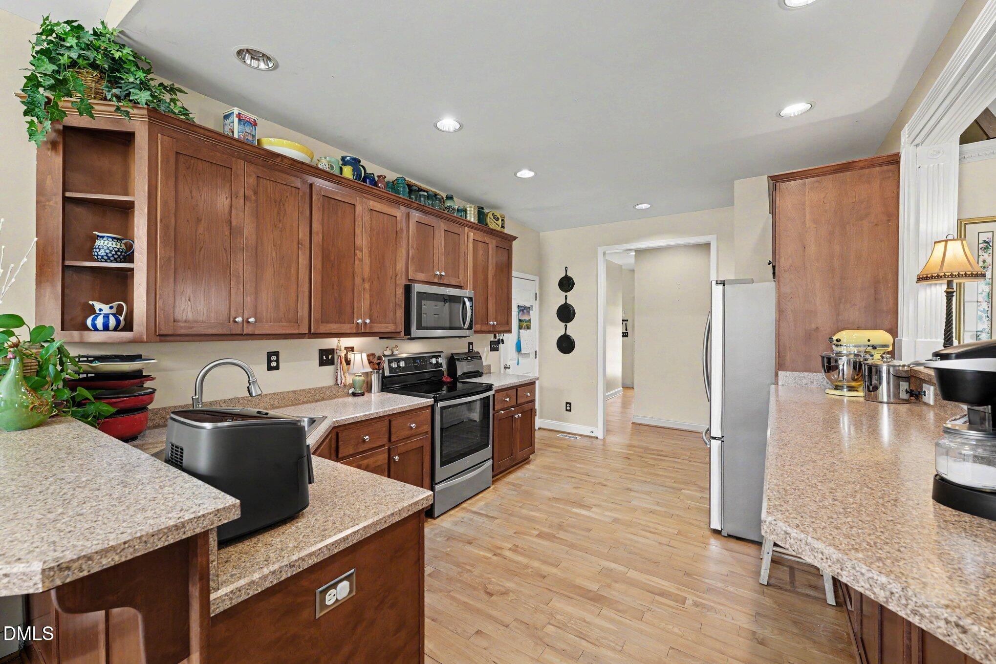 492 Tomahawk Drive Property Photo 14