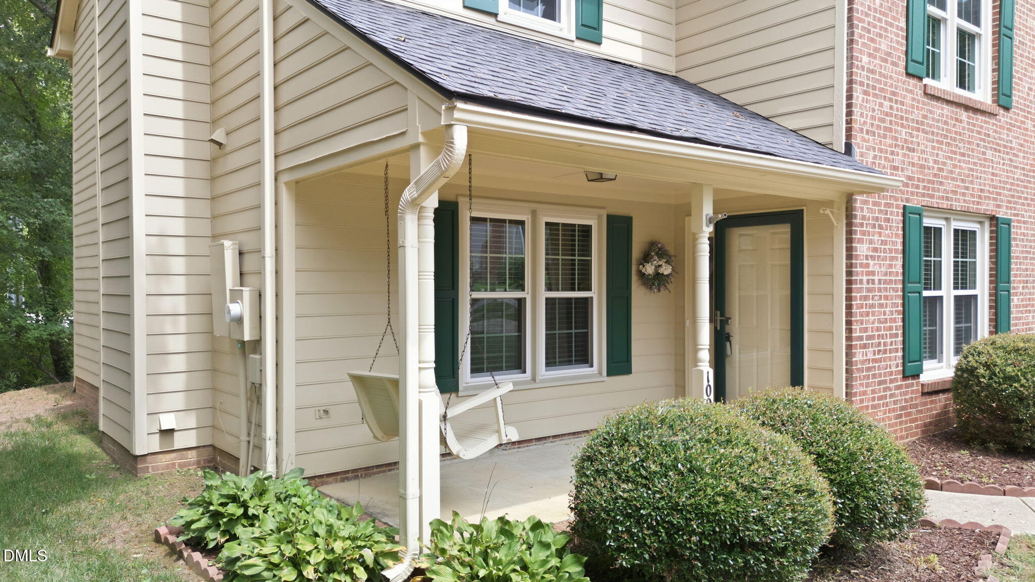 1008 Beringer Place Property Photo 6