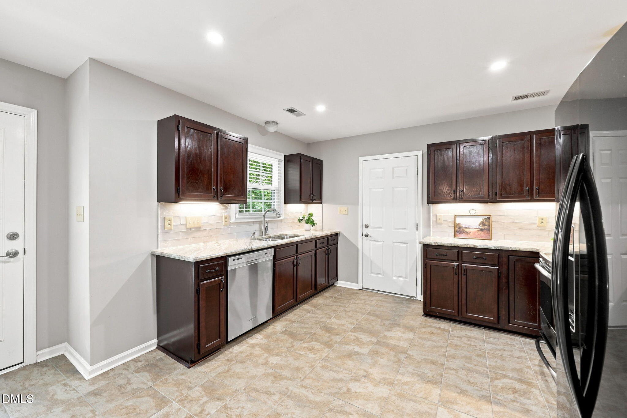 1008 Beringer Place Property Photo 19