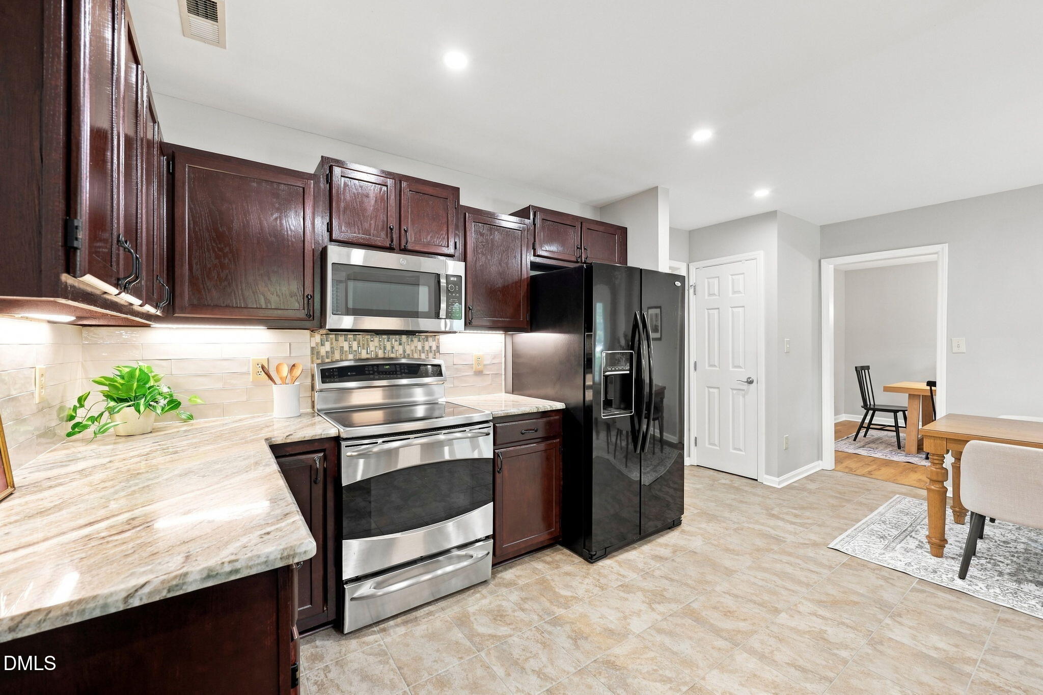 1008 Beringer Place Property Photo 24
