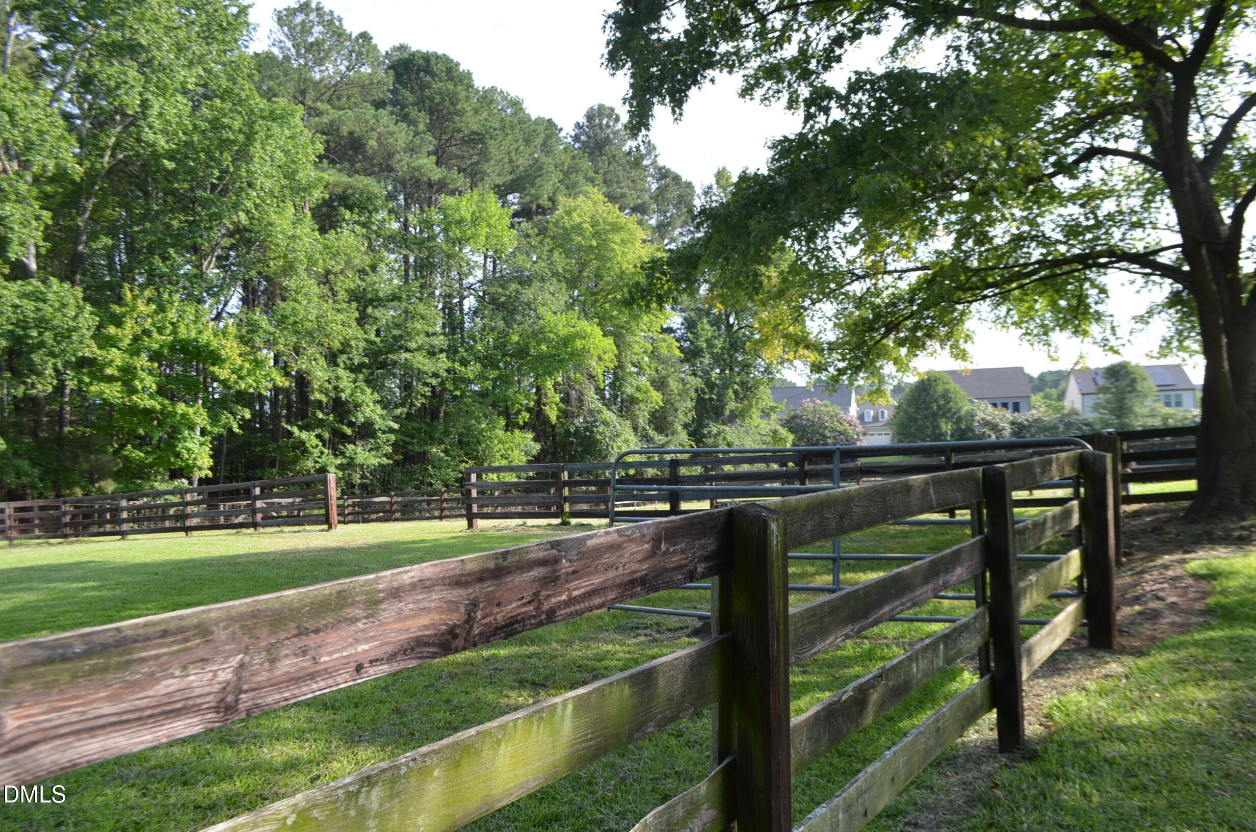 1212 Happy Hunting Hills Drive Property Photo 10