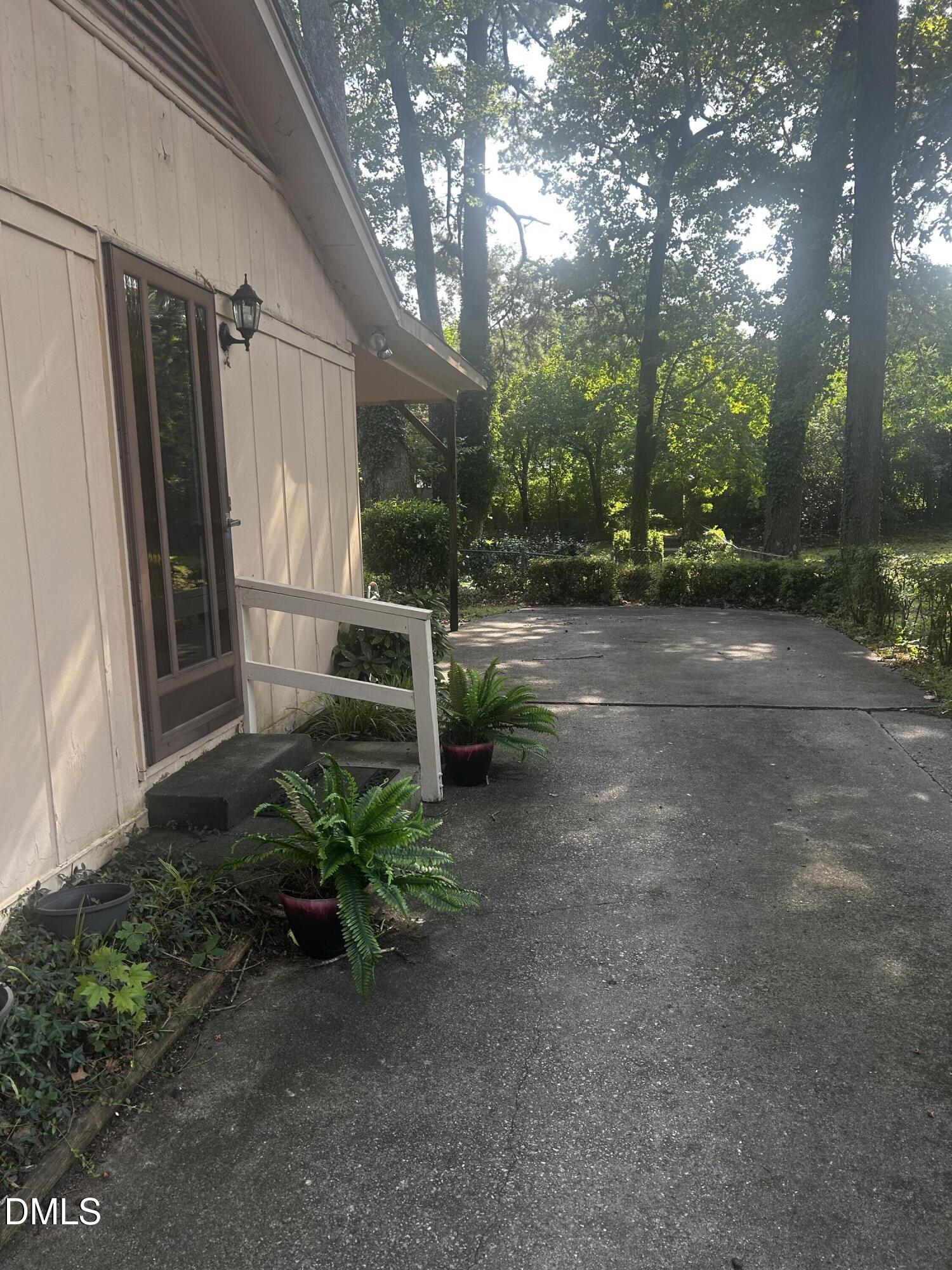 4405 Drexel Drive Property Photo 11