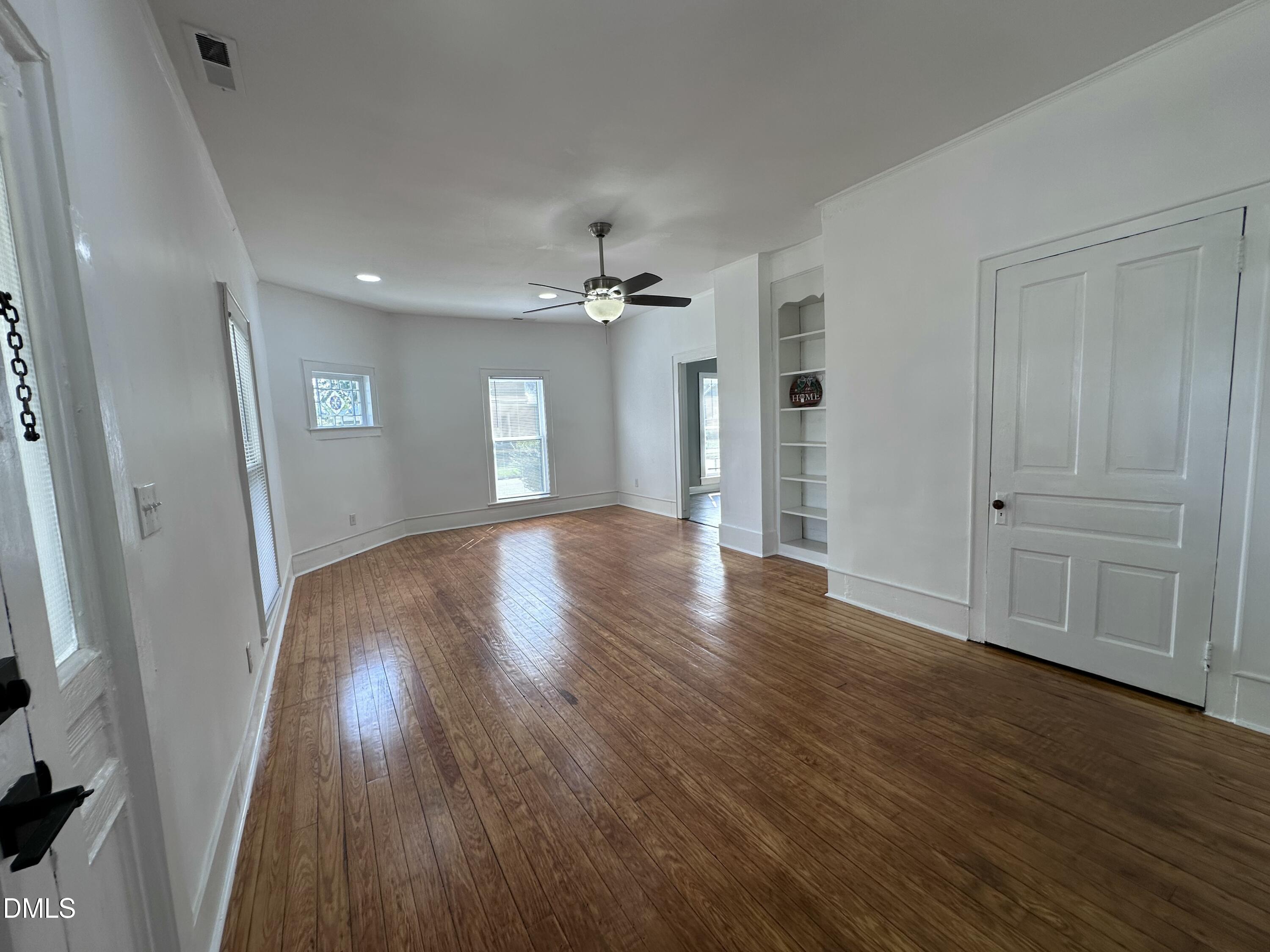 201 N Massey Street Property Photo 4