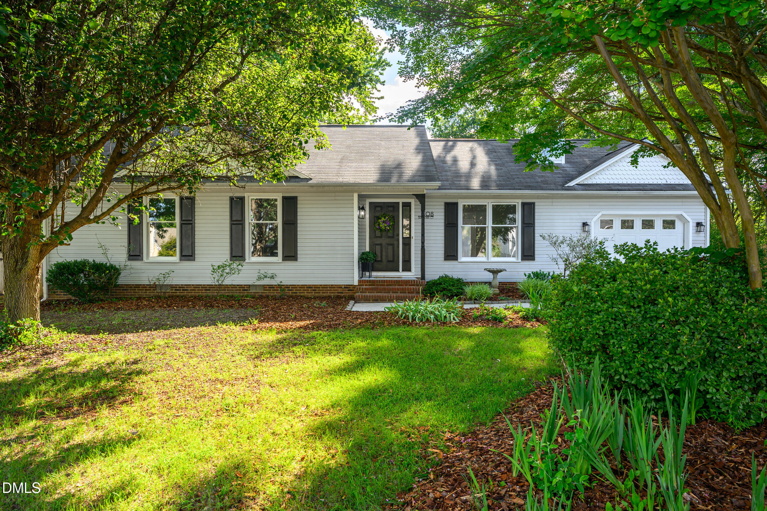 108 Sullivan Court Property Photo 1