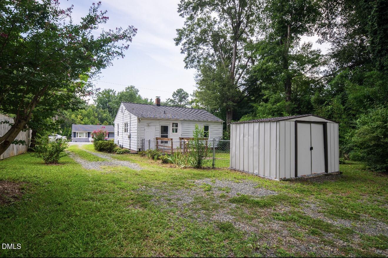 611 E Finch Street Property Photo 15