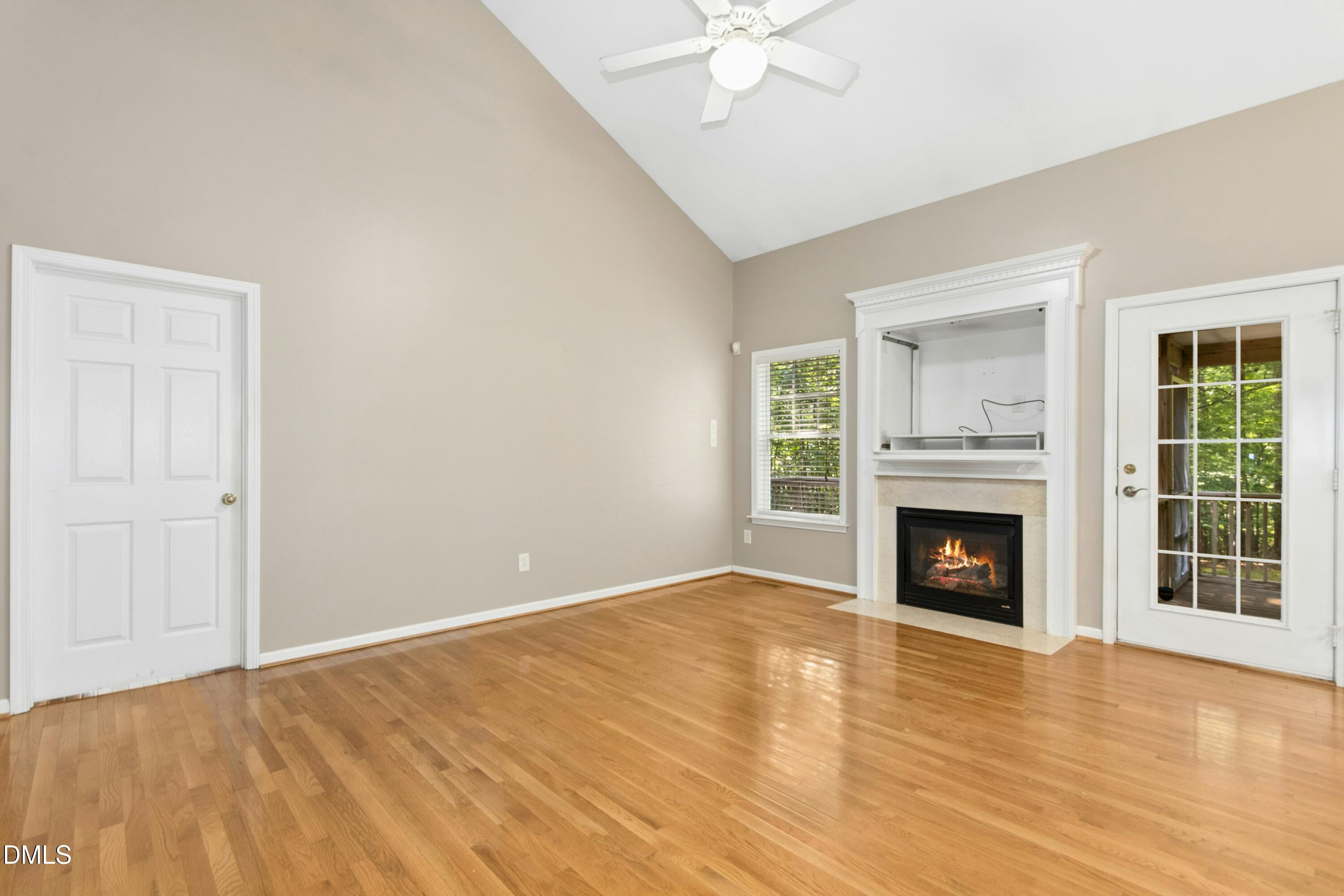 4913 Rhythm Drive Property Photo 13