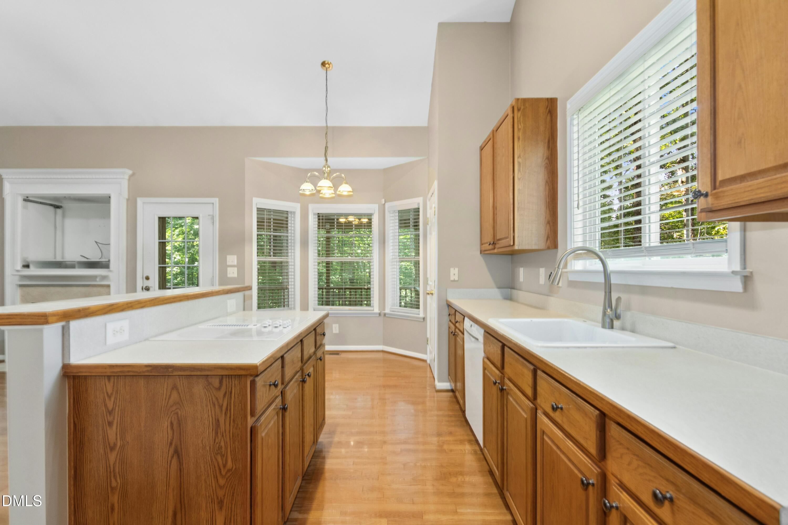 4913 Rhythm Drive Property Photo 18