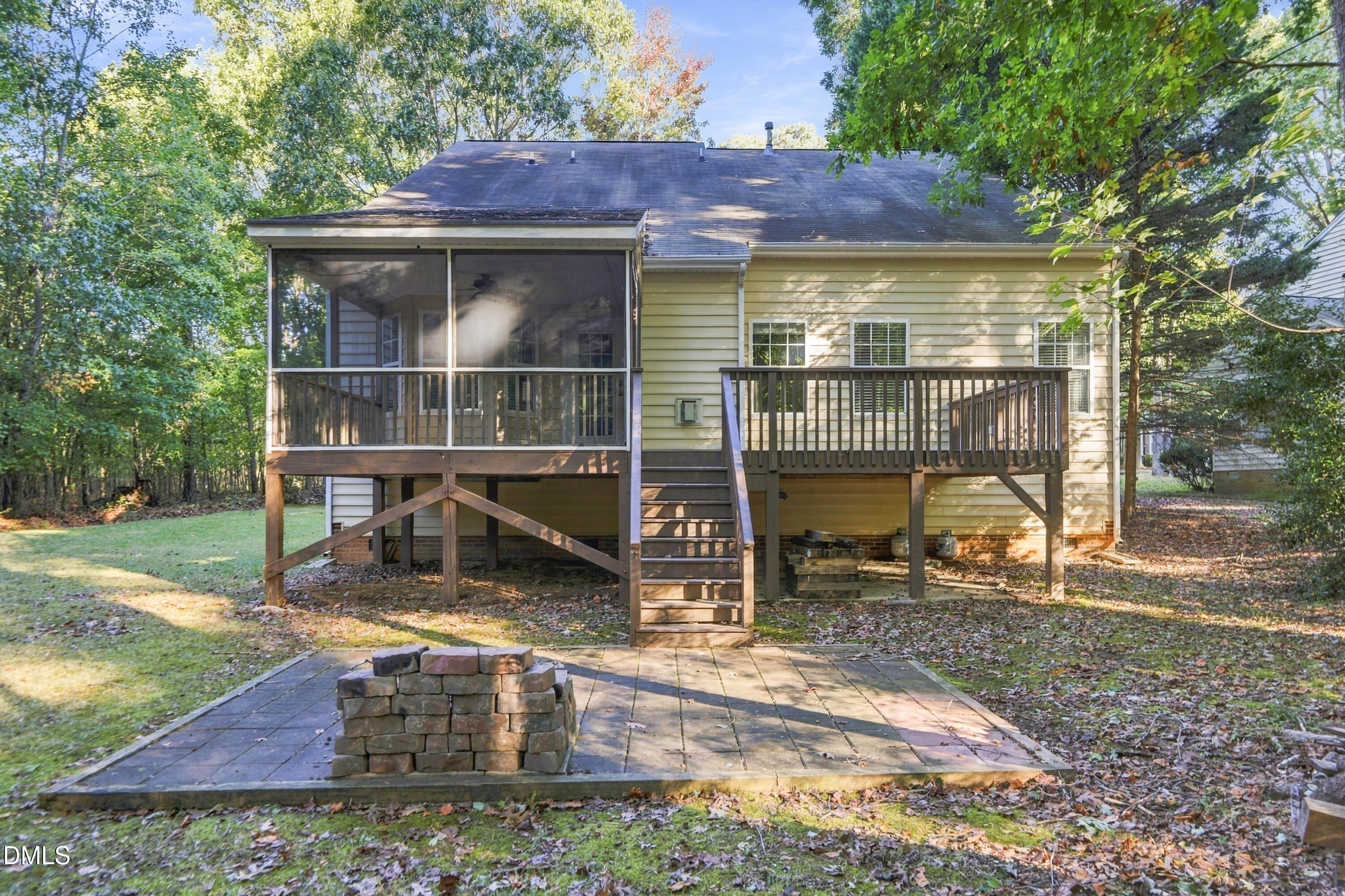 4913 Rhythm Drive Property Photo 45