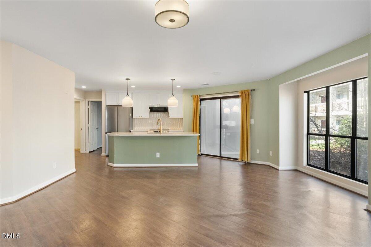 924 New Kent Place Property Photo 9