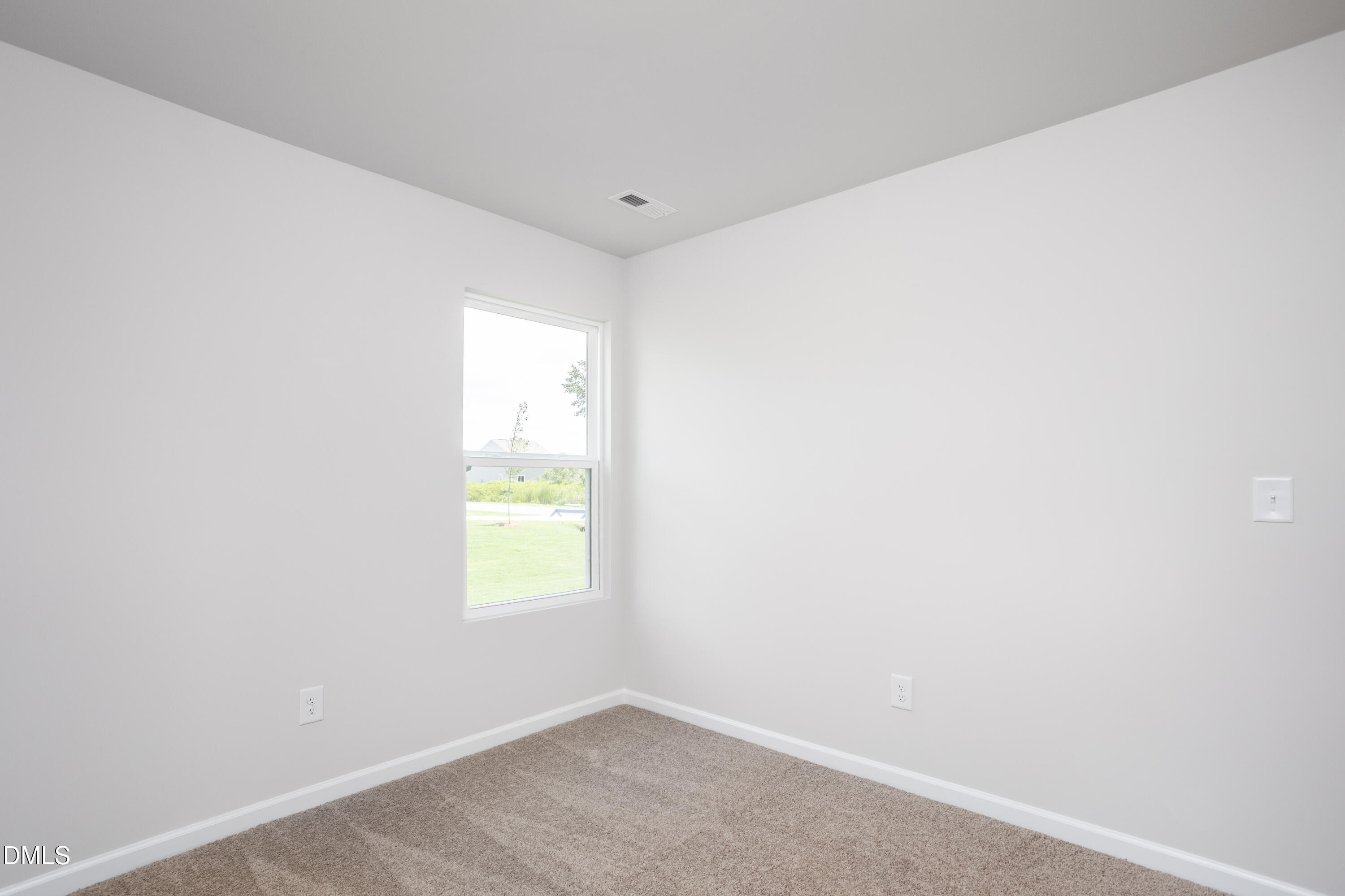 639 Chedworth Drive Property Photo 18