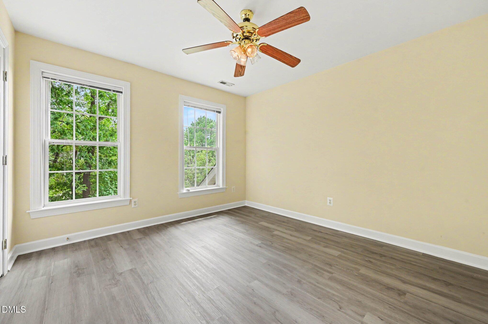 1203 Fairfax Woods Drive Property Photo 20