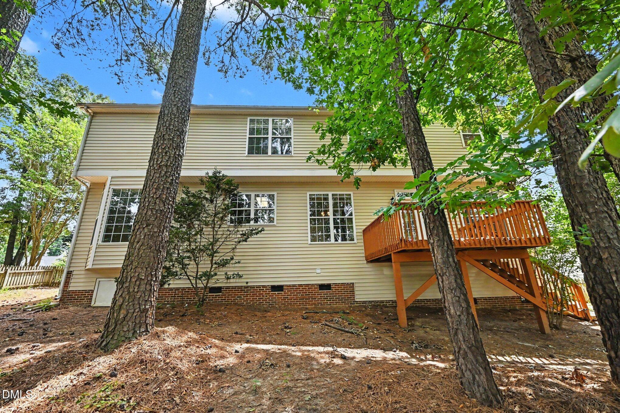 1203 Fairfax Woods Drive Property Photo 25