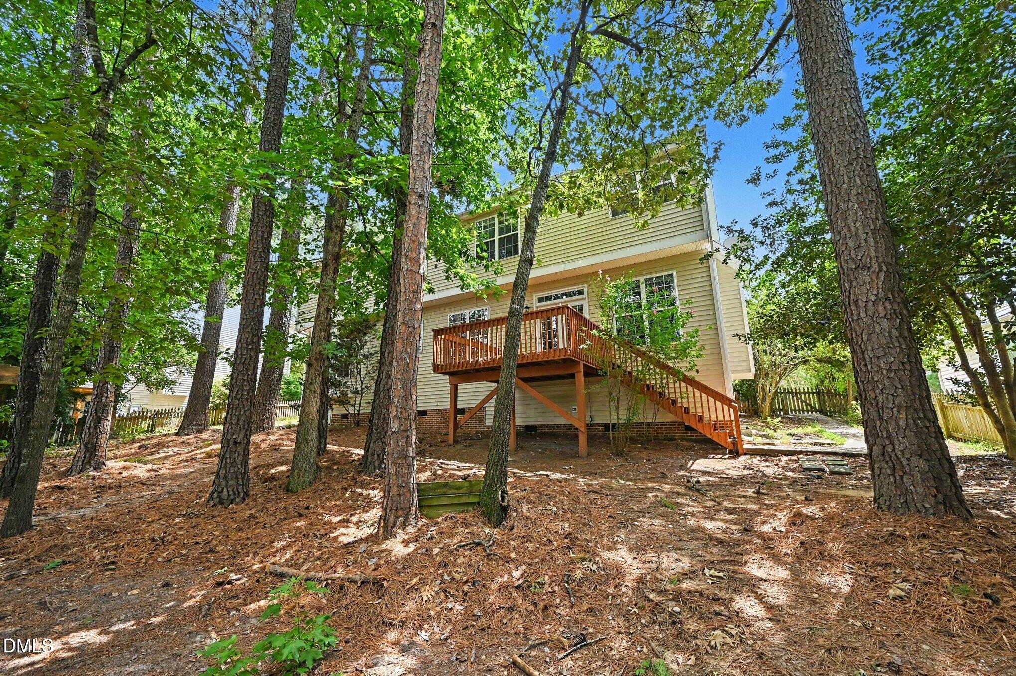 1203 Fairfax Woods Drive Property Photo 27