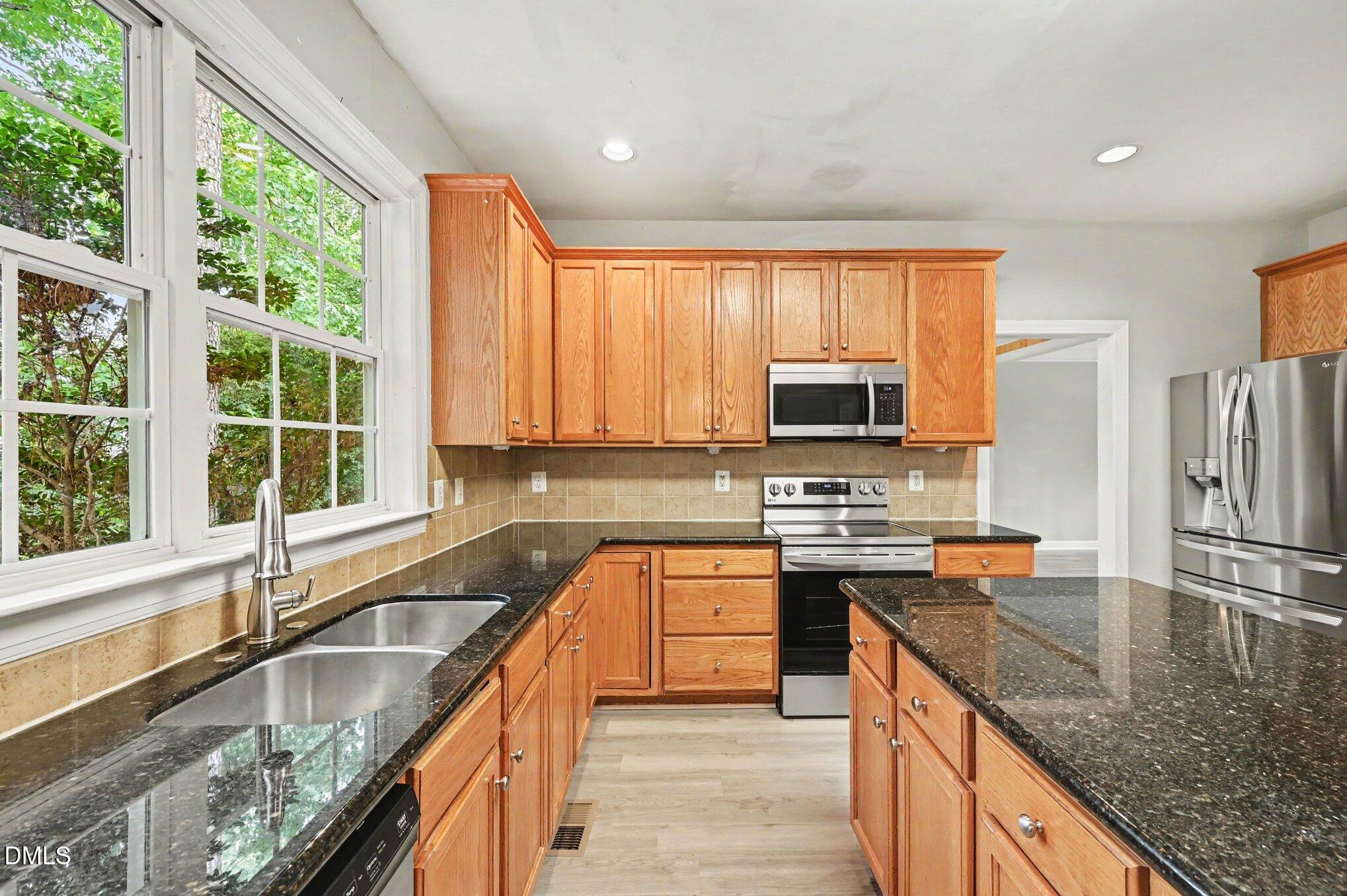 1203 Fairfax Woods Drive Property Photo 37