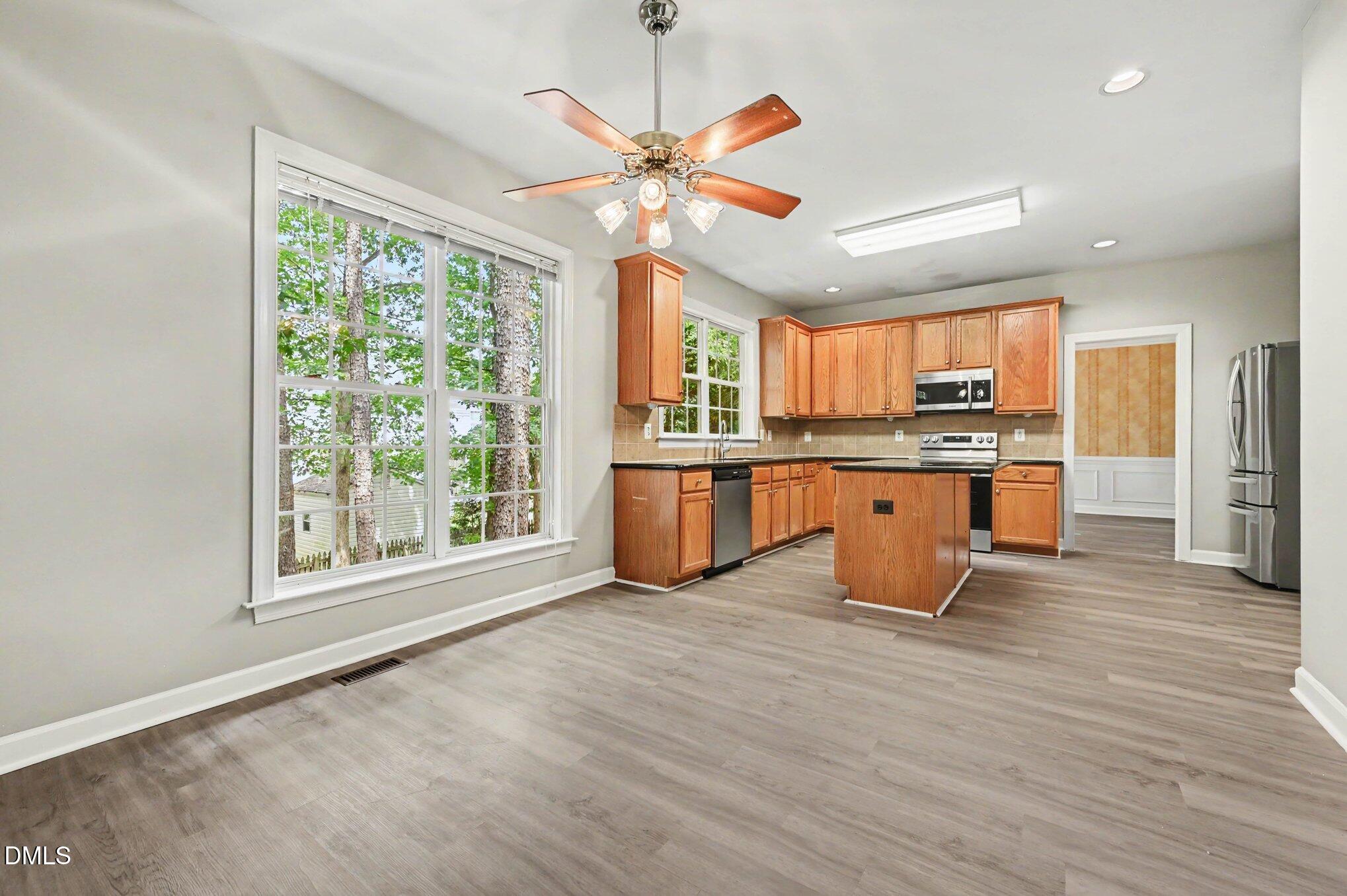 1203 Fairfax Woods Drive Property Photo 38