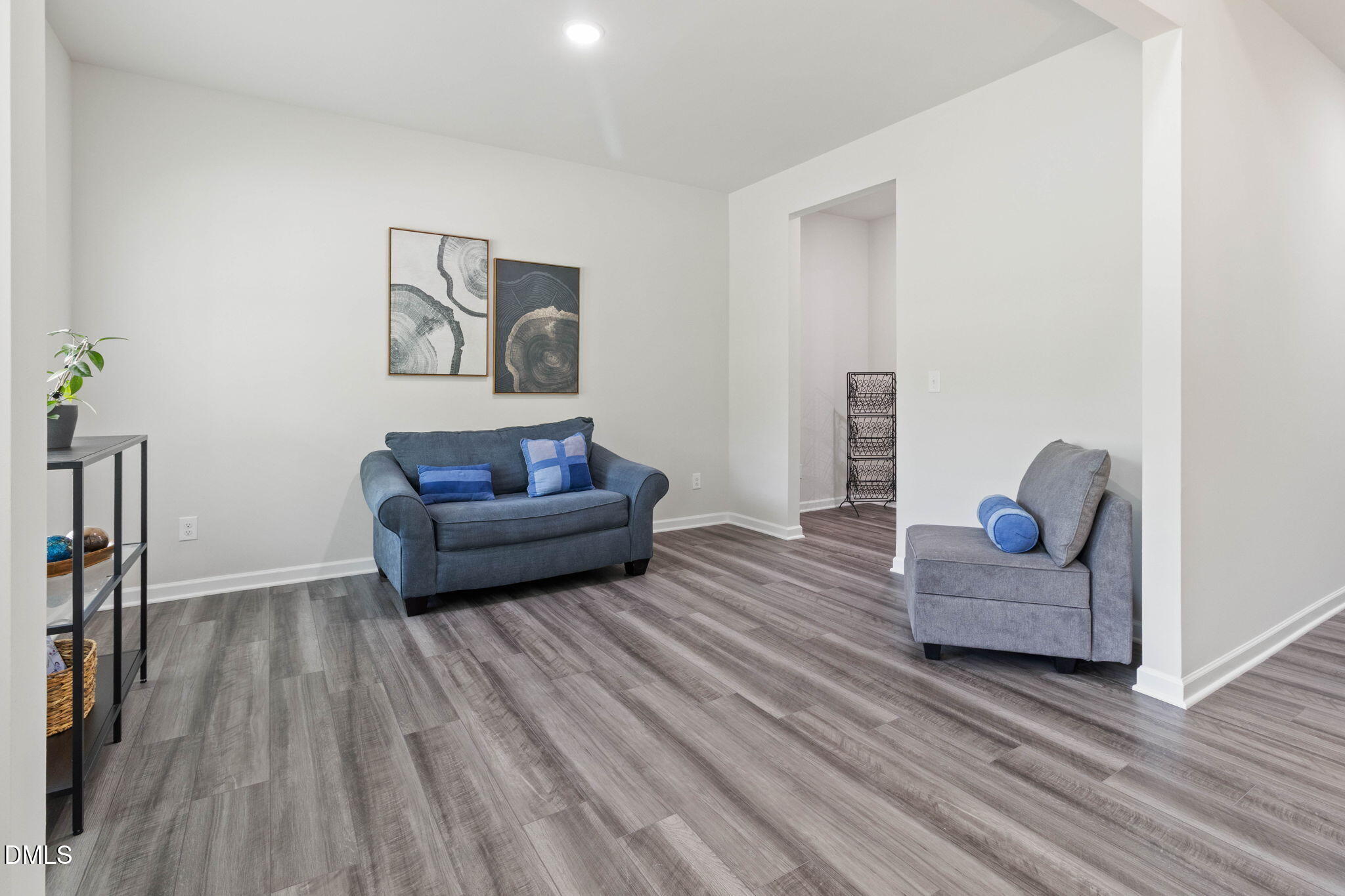 2105 Eden Shire Way Property Photo 5
