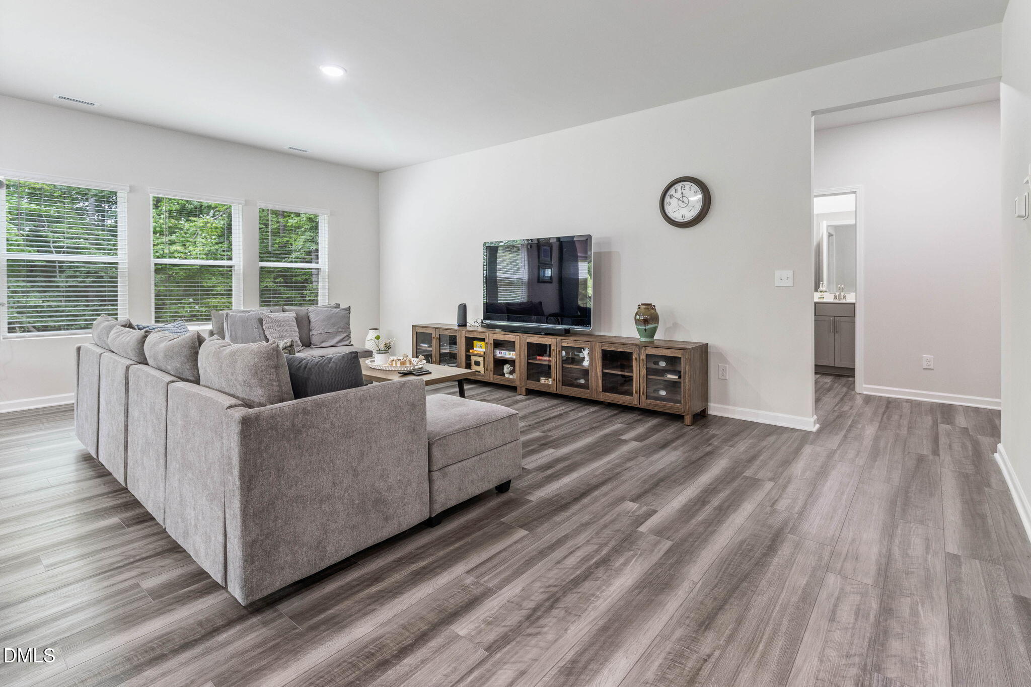 2105 Eden Shire Way Property Photo 13