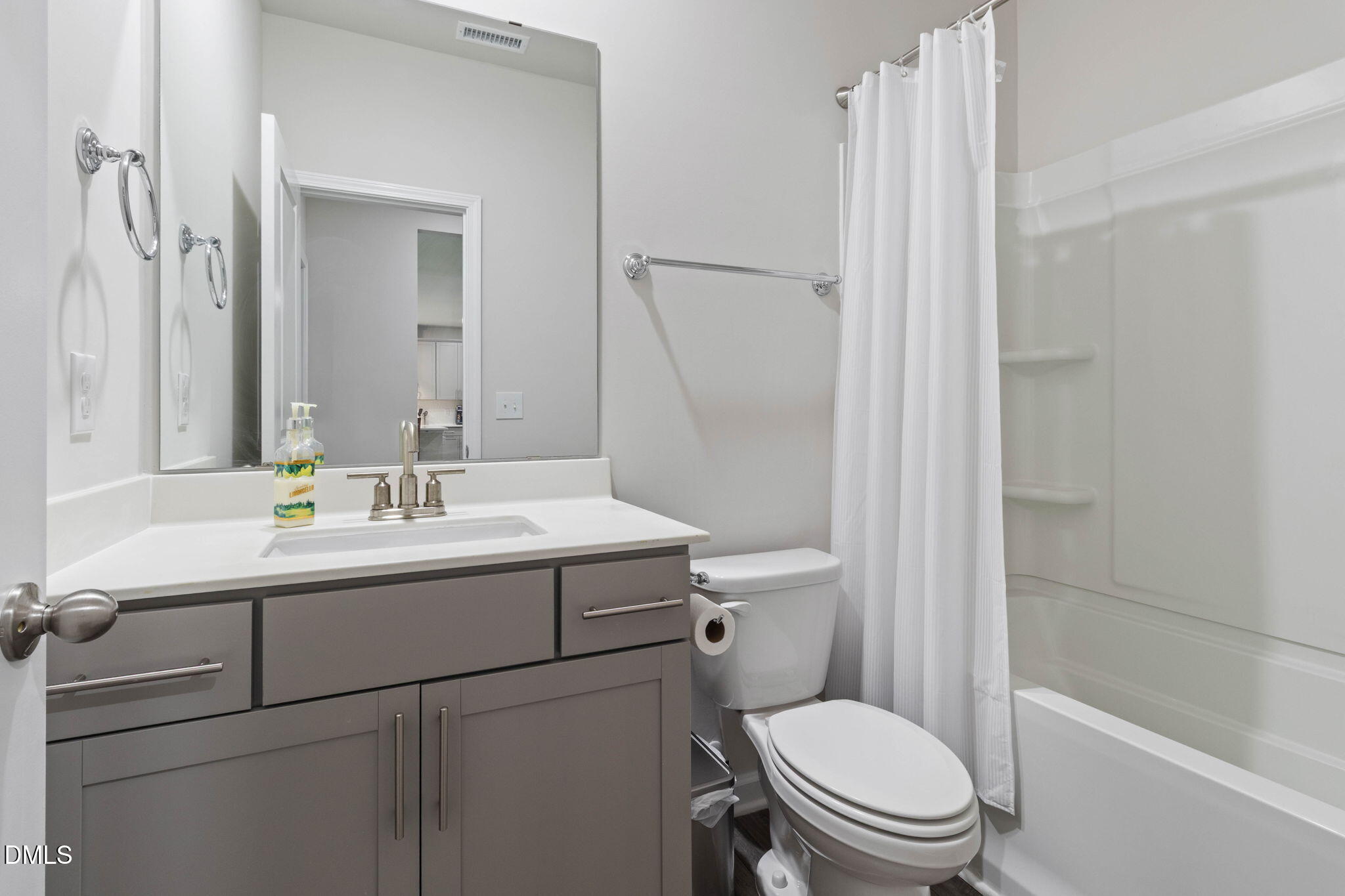 2105 Eden Shire Way Property Photo 26