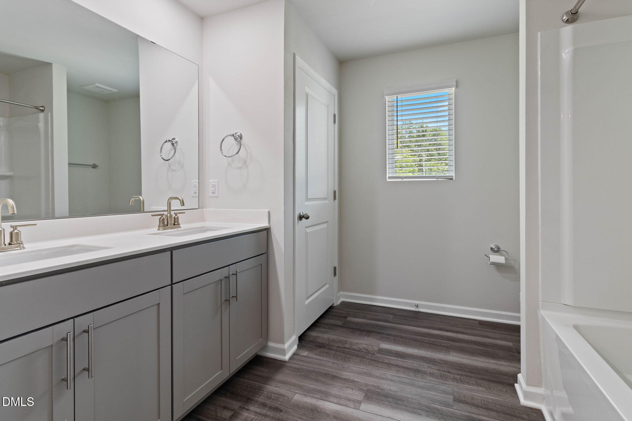 2105 Eden Shire Way Property Photo 40