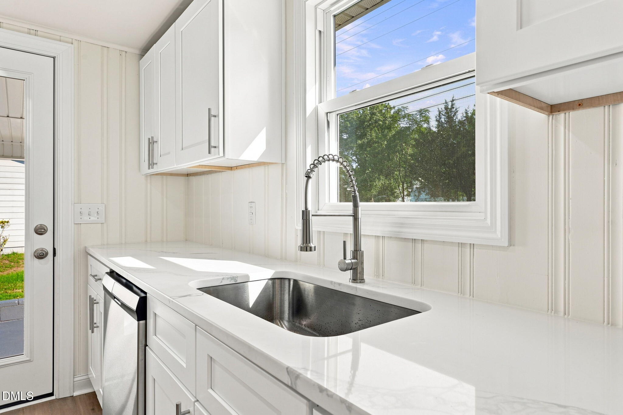 1409 Tulip Street Property Photo 12