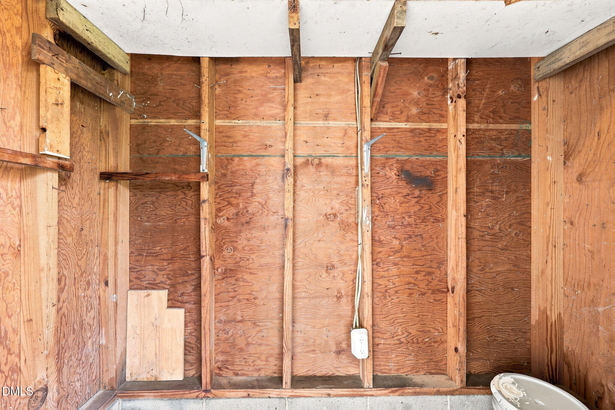 1409 Tulip Street Property Photo 28