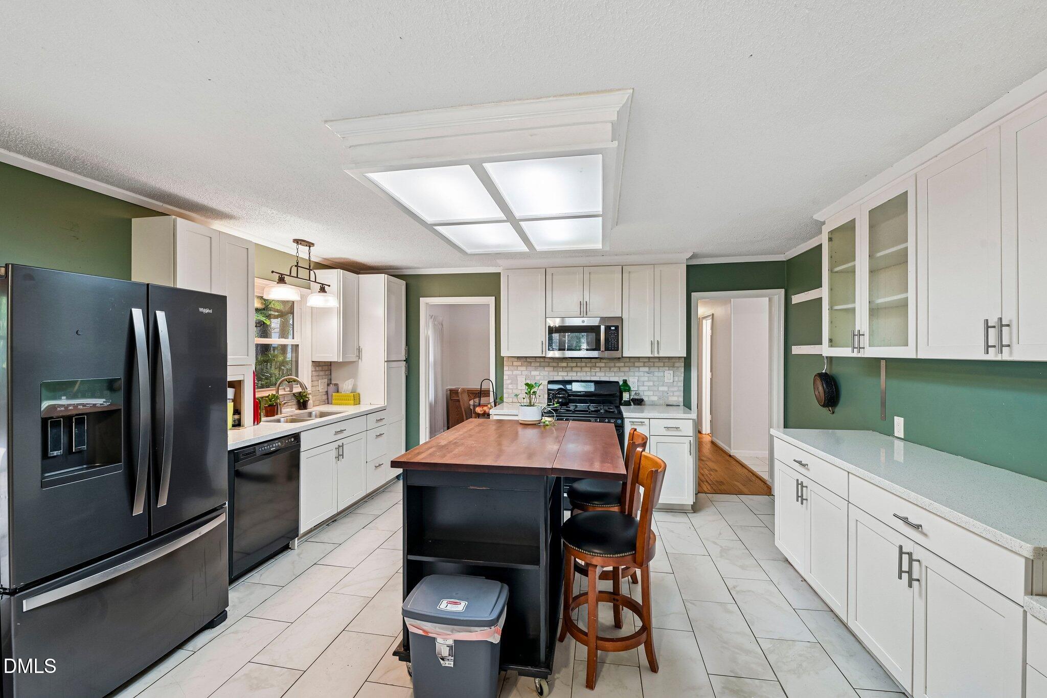 1421 Elberon Place Property Photo 6