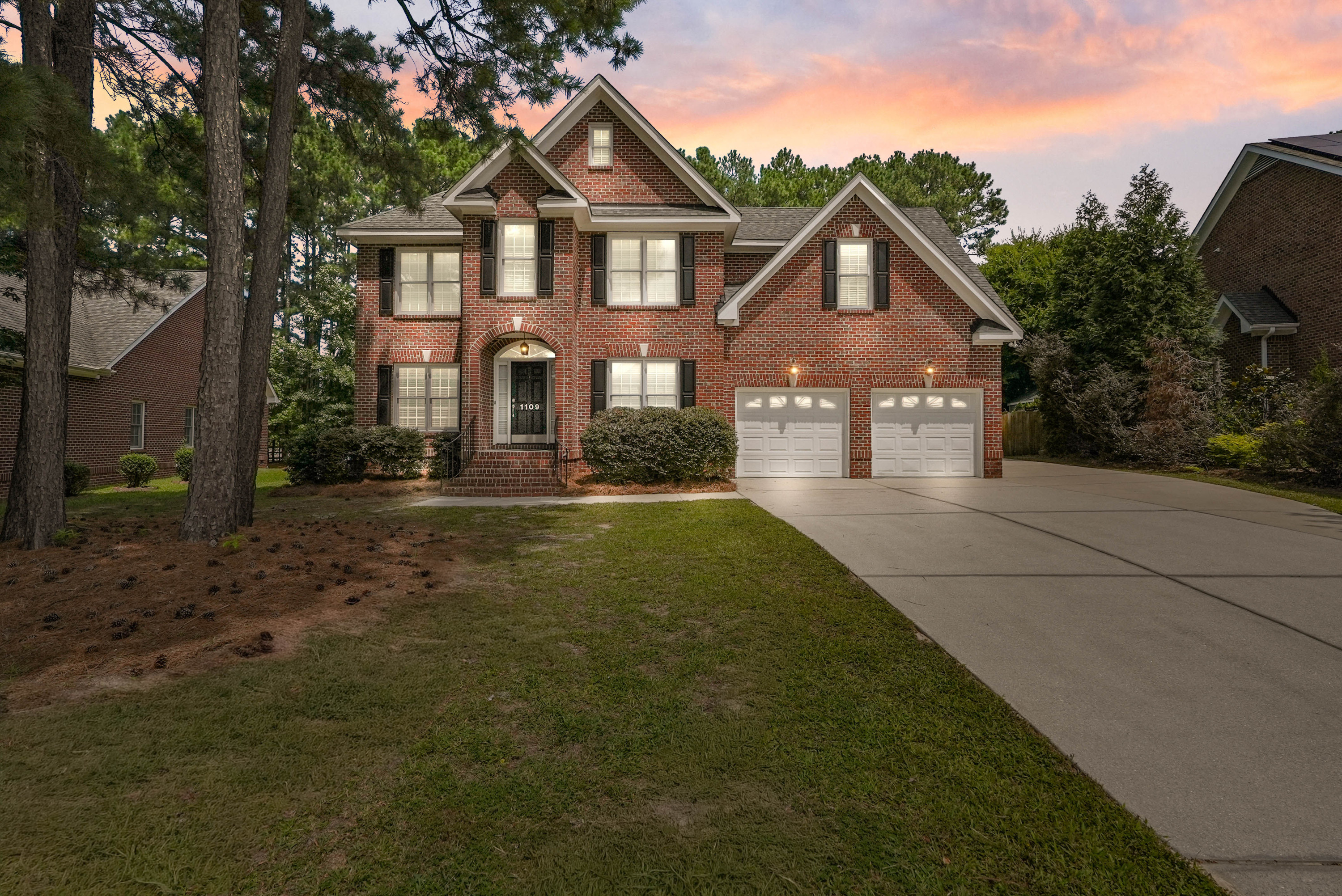 1109 Clematis Street Property Photo 1