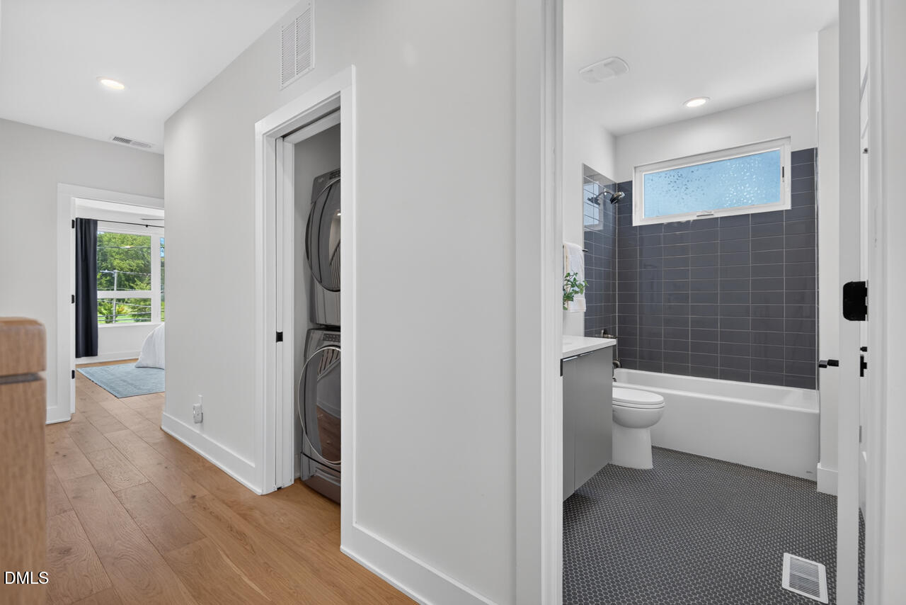 528 N Roxboro Street Property Photo 19