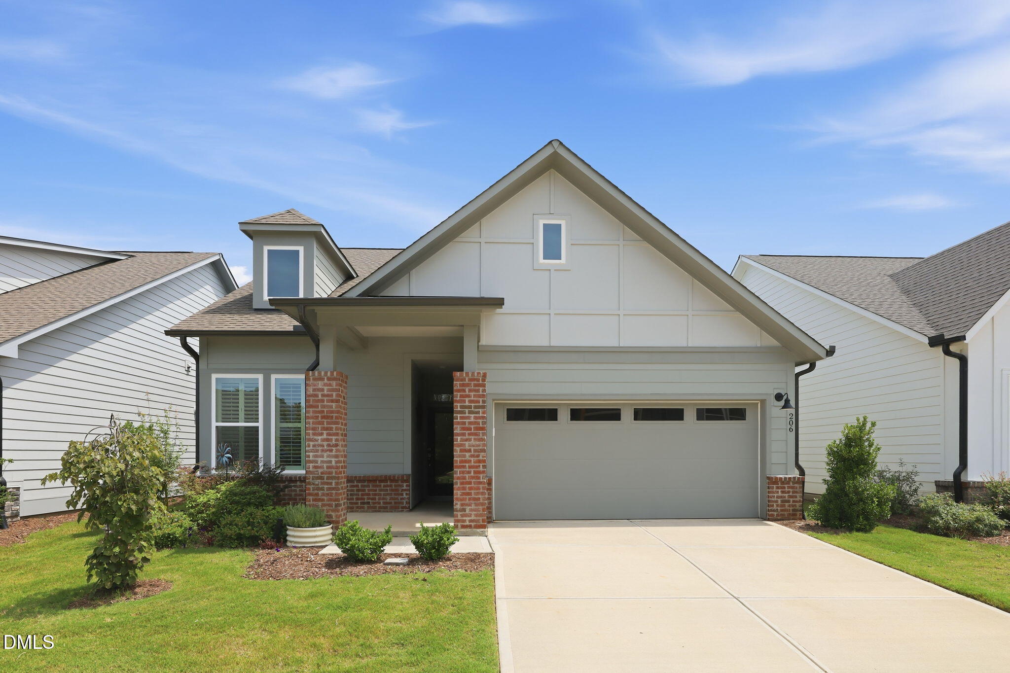 206 Imagine Way Property Photo 1