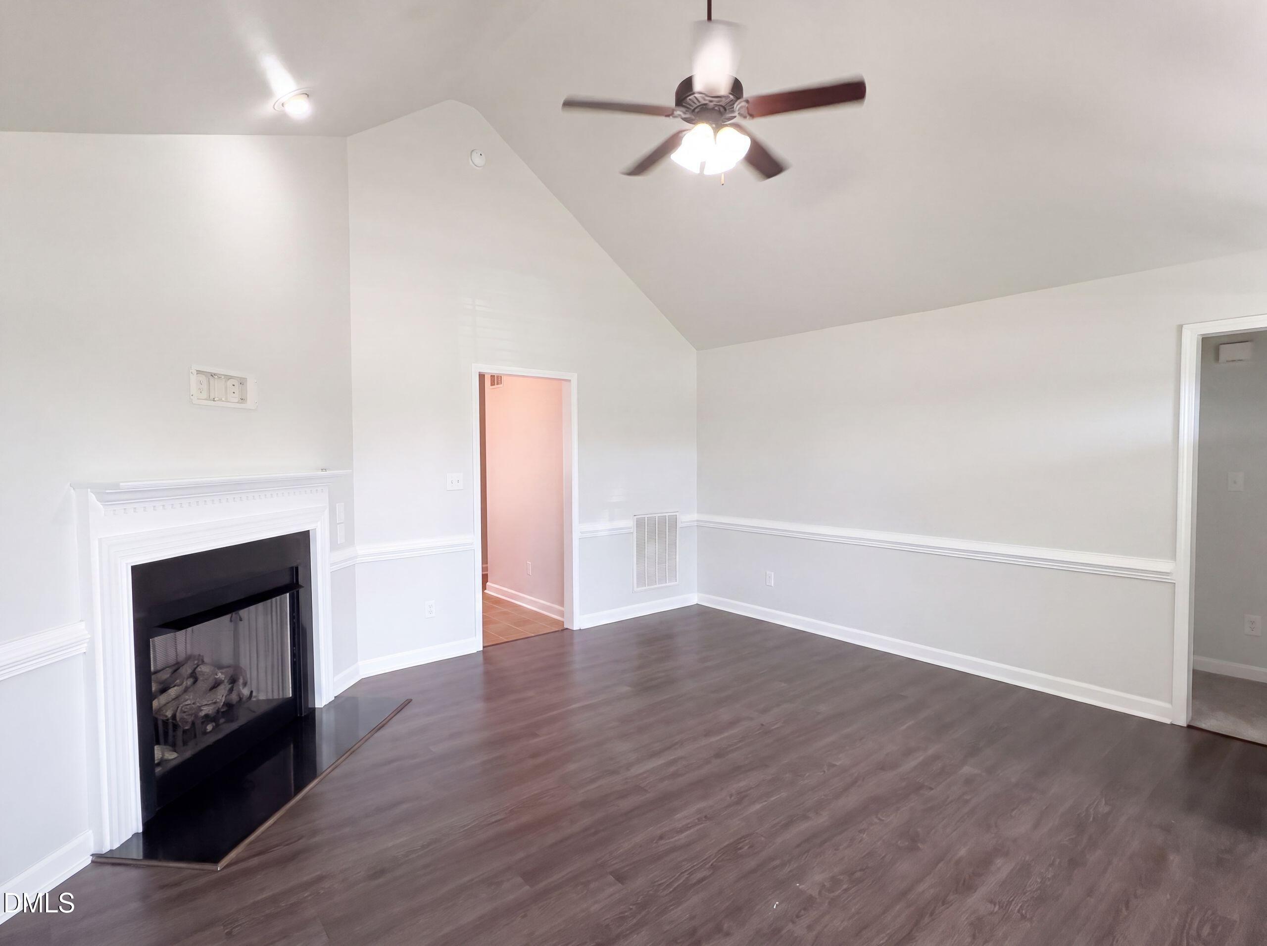 208 Settlers Pointe Drive Property Photo 6