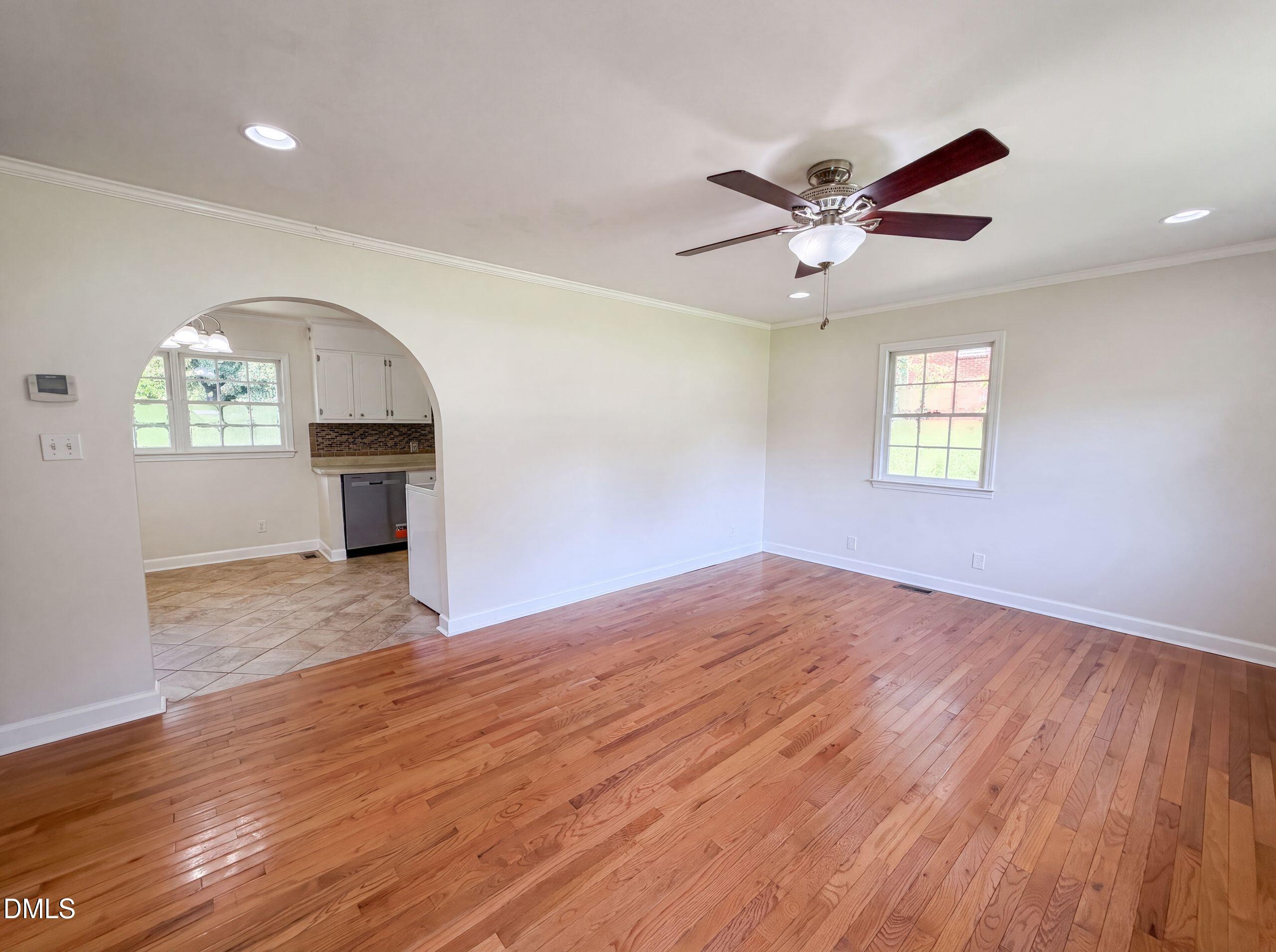 3907 Alameda Street Property Photo 3