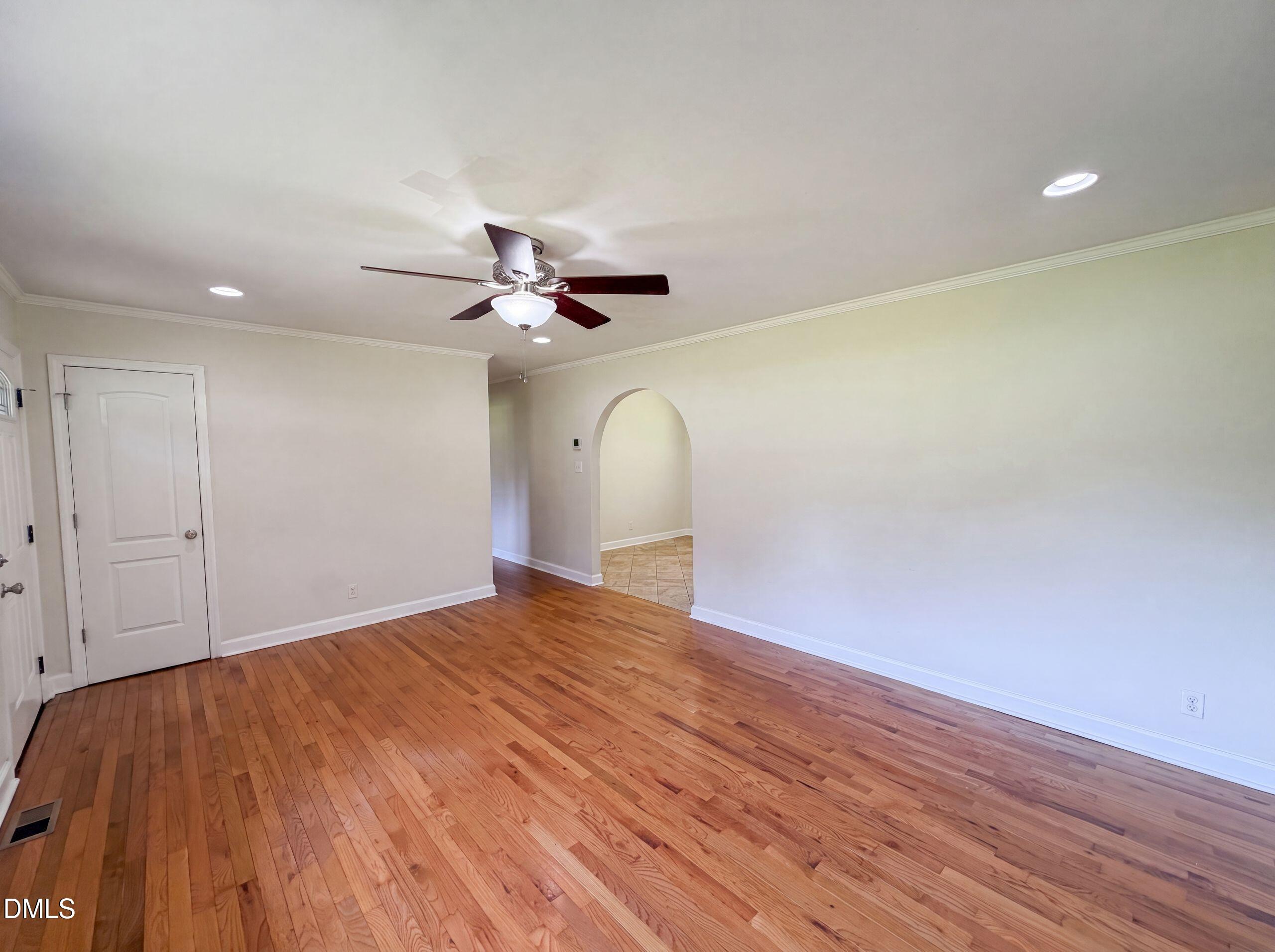 3907 Alameda Street Property Photo 7
