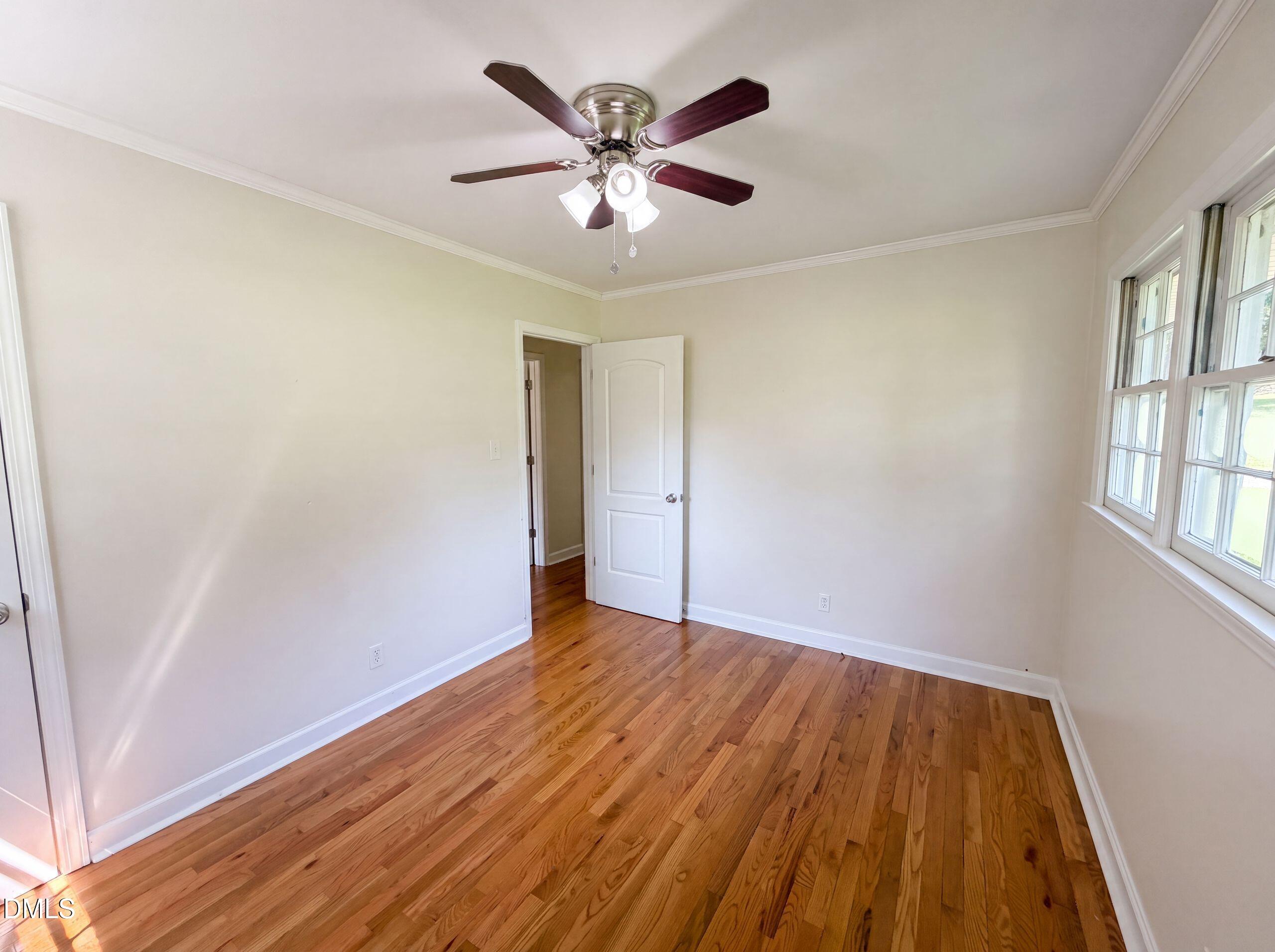 3907 Alameda Street Property Photo 10